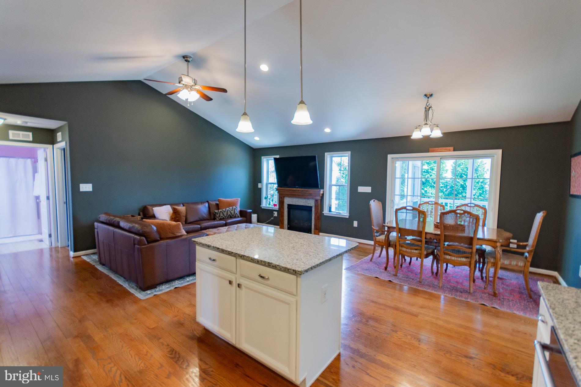 HERITAGE HILLS - Residential