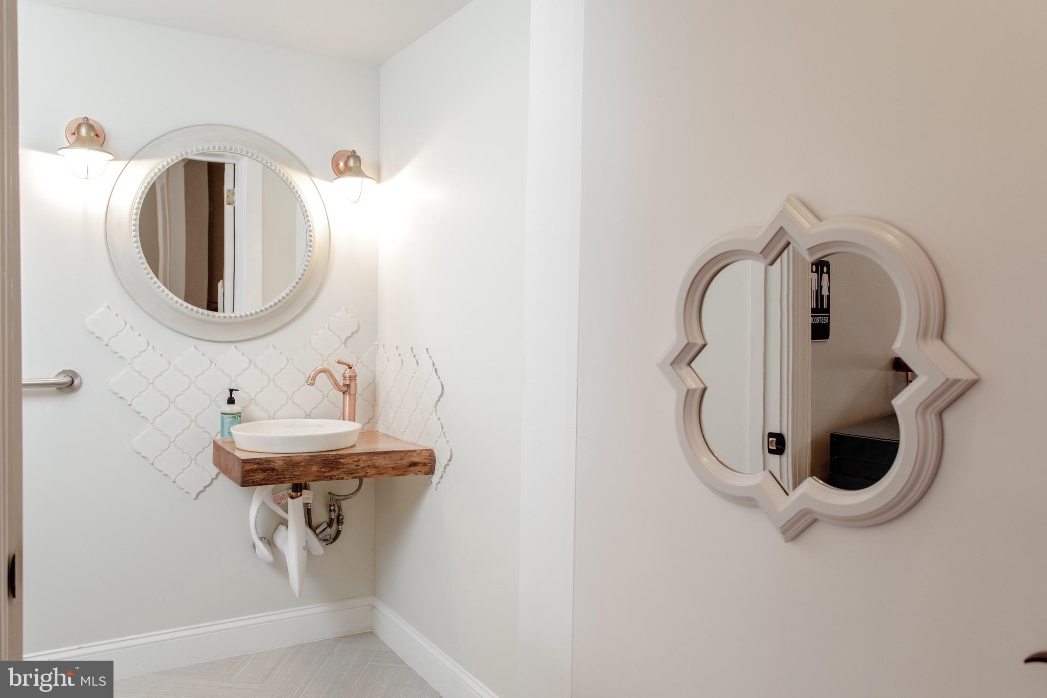 731 WASHINGTON STREET