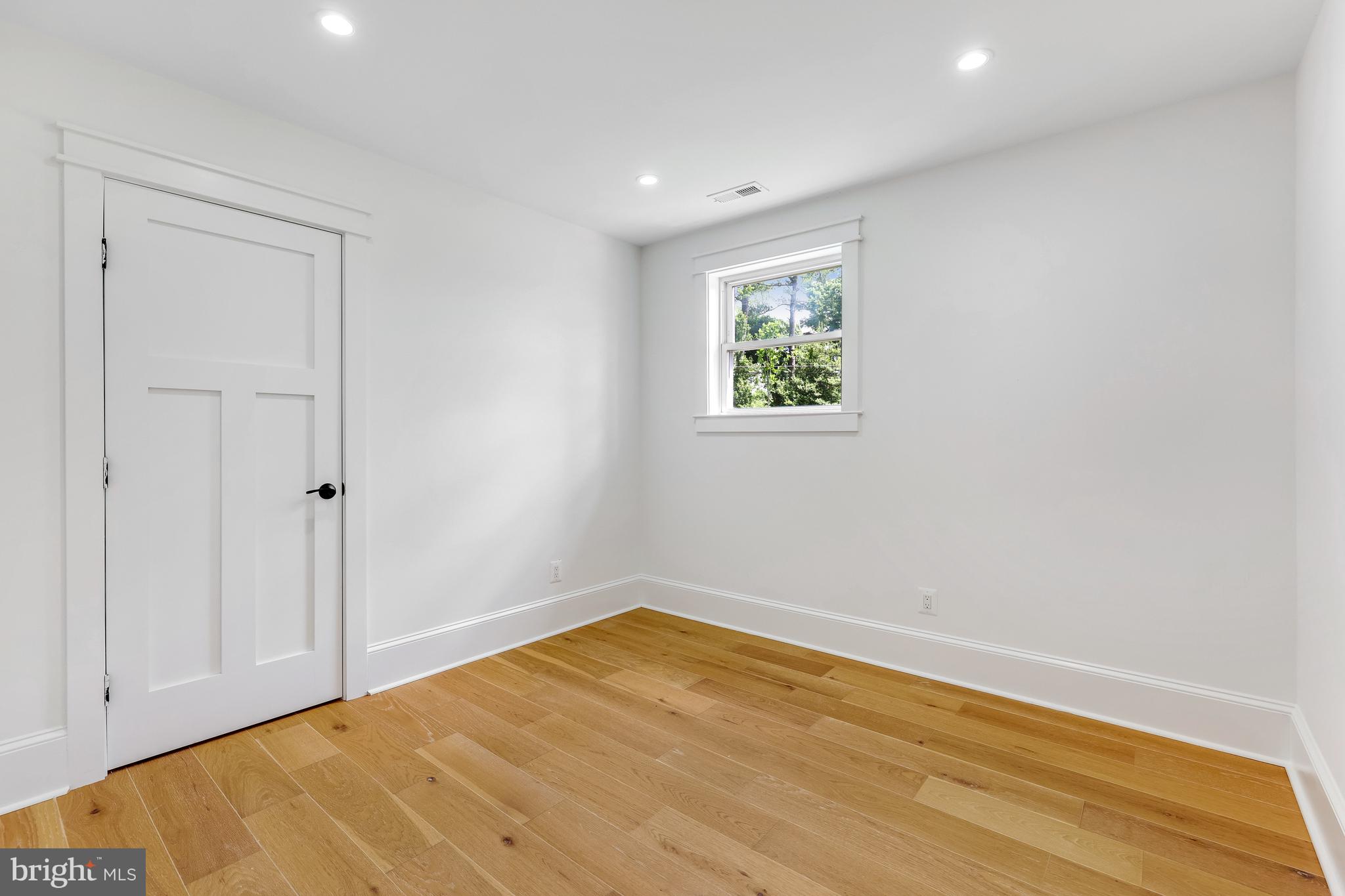 OLIVER ESTATES - Residential