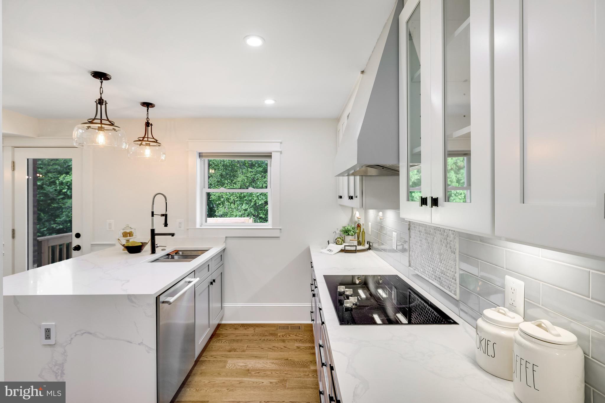 OLIVER ESTATES - Residential