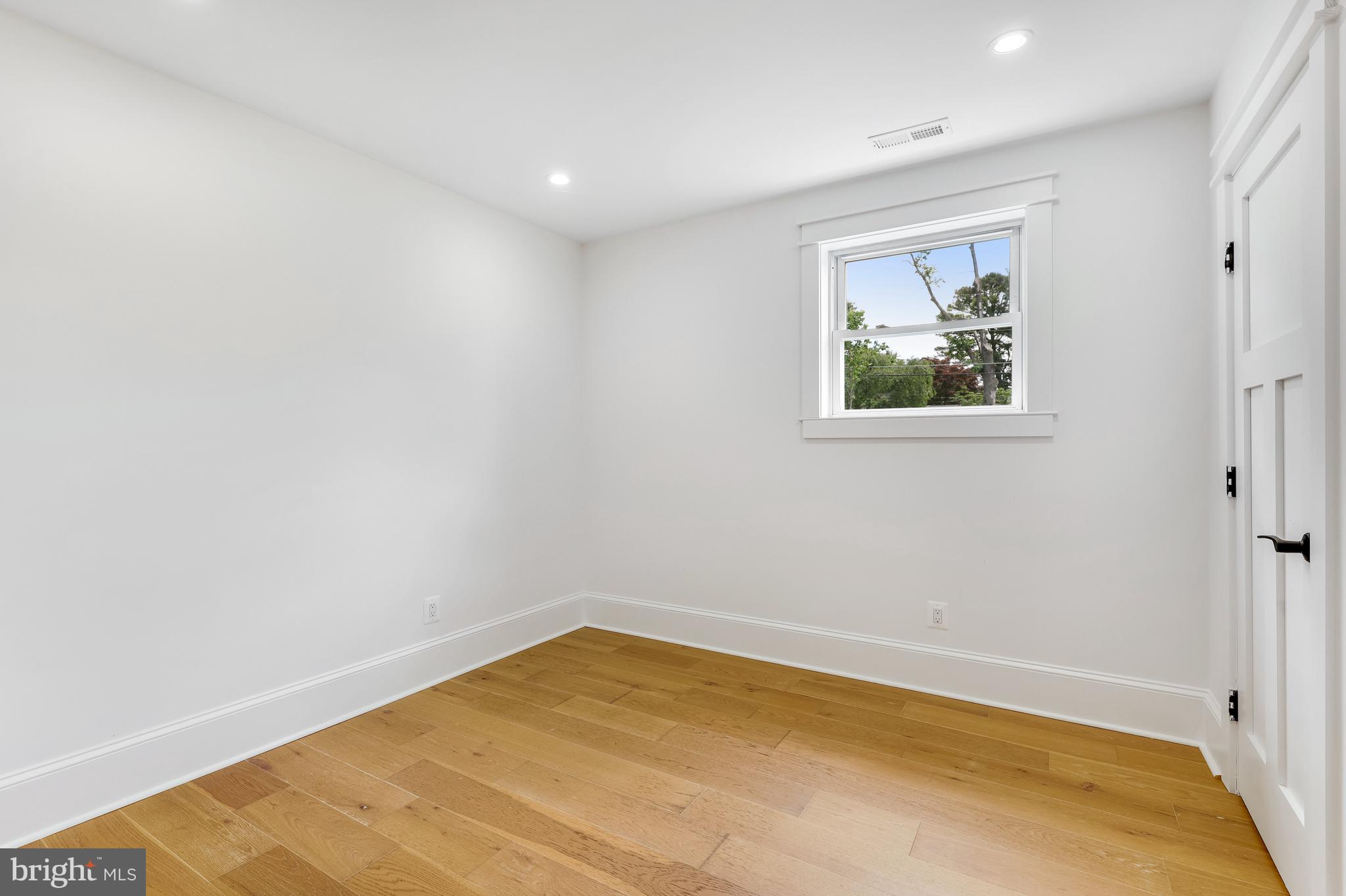 OLIVER ESTATES - Residential