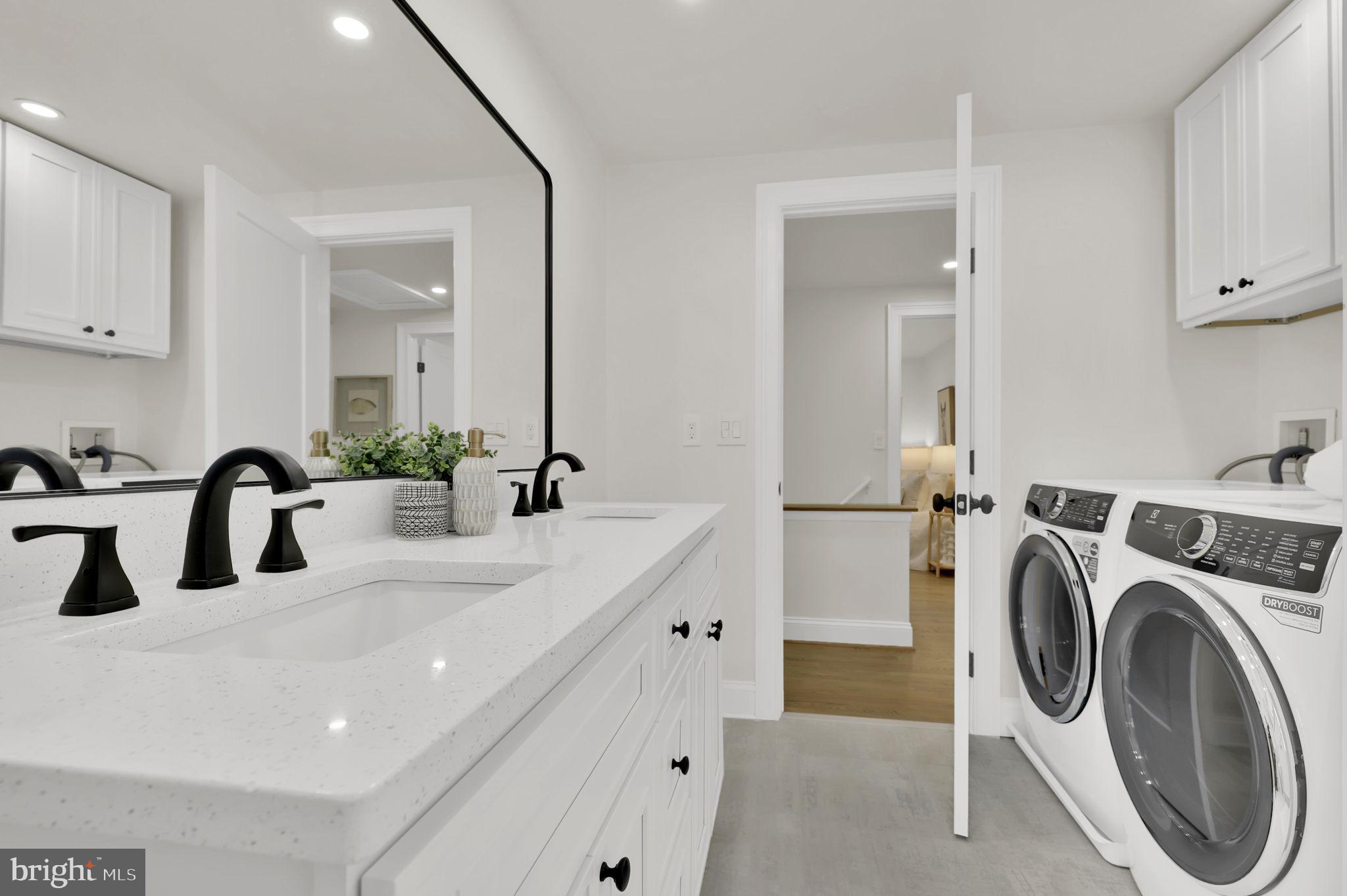 FOX HILLS - Residential