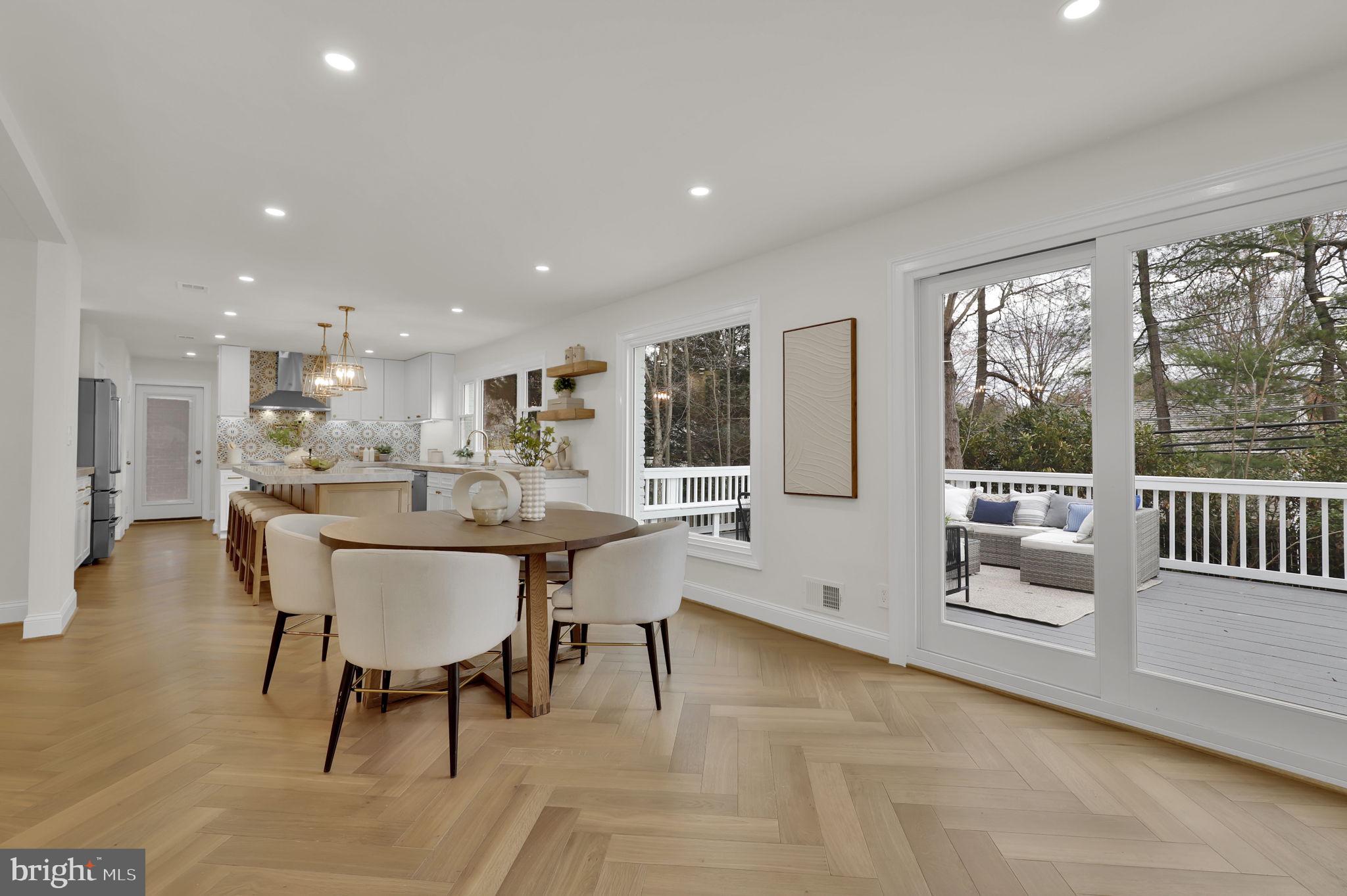 FOX HILLS - Residential