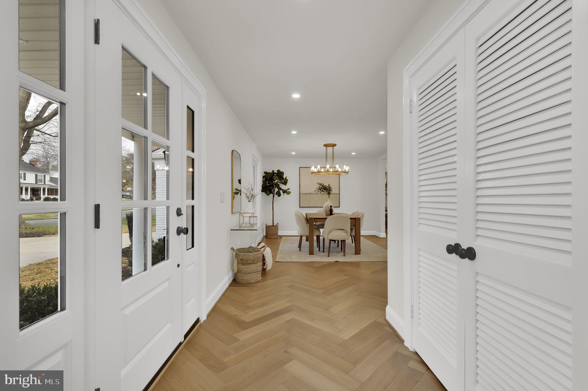 11111 LAMPLIGHTER LANE