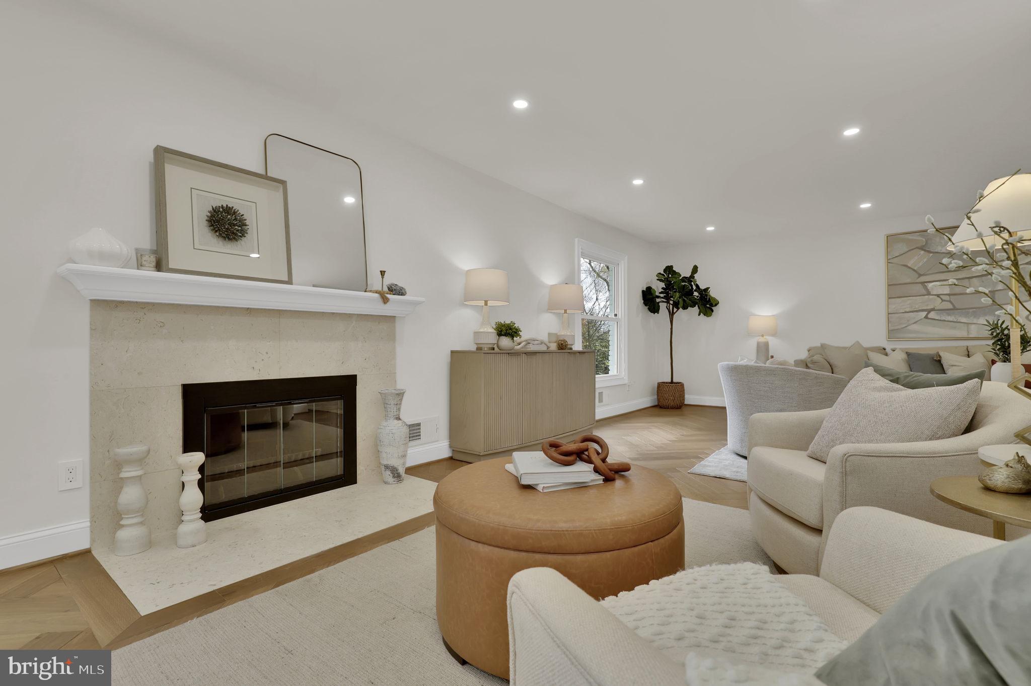 FOX HILLS - Residential