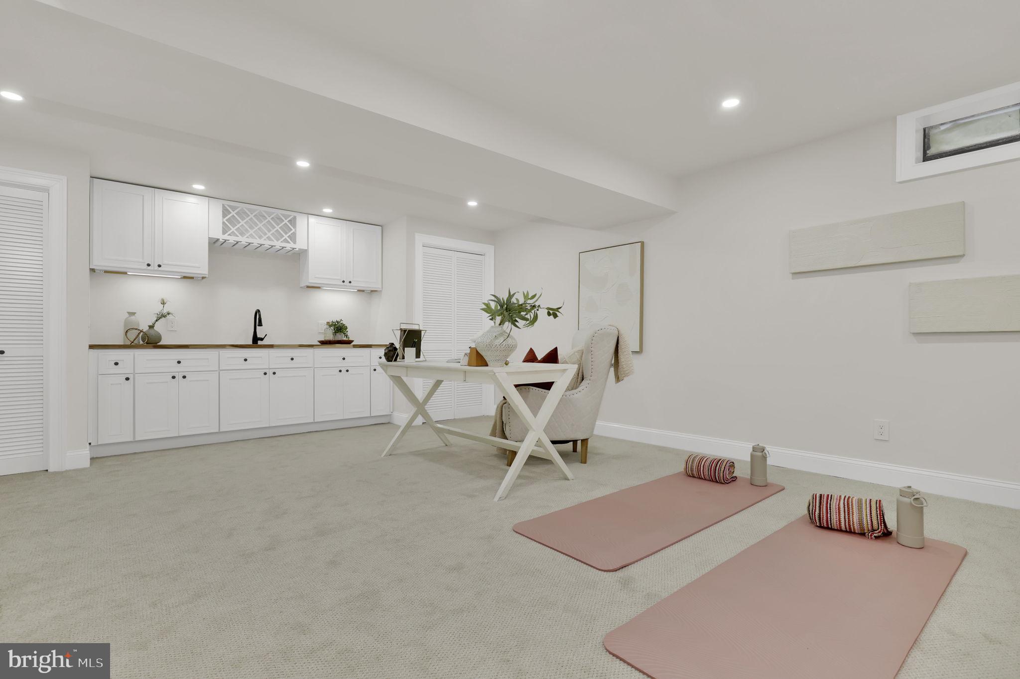 FOX HILLS - Residential