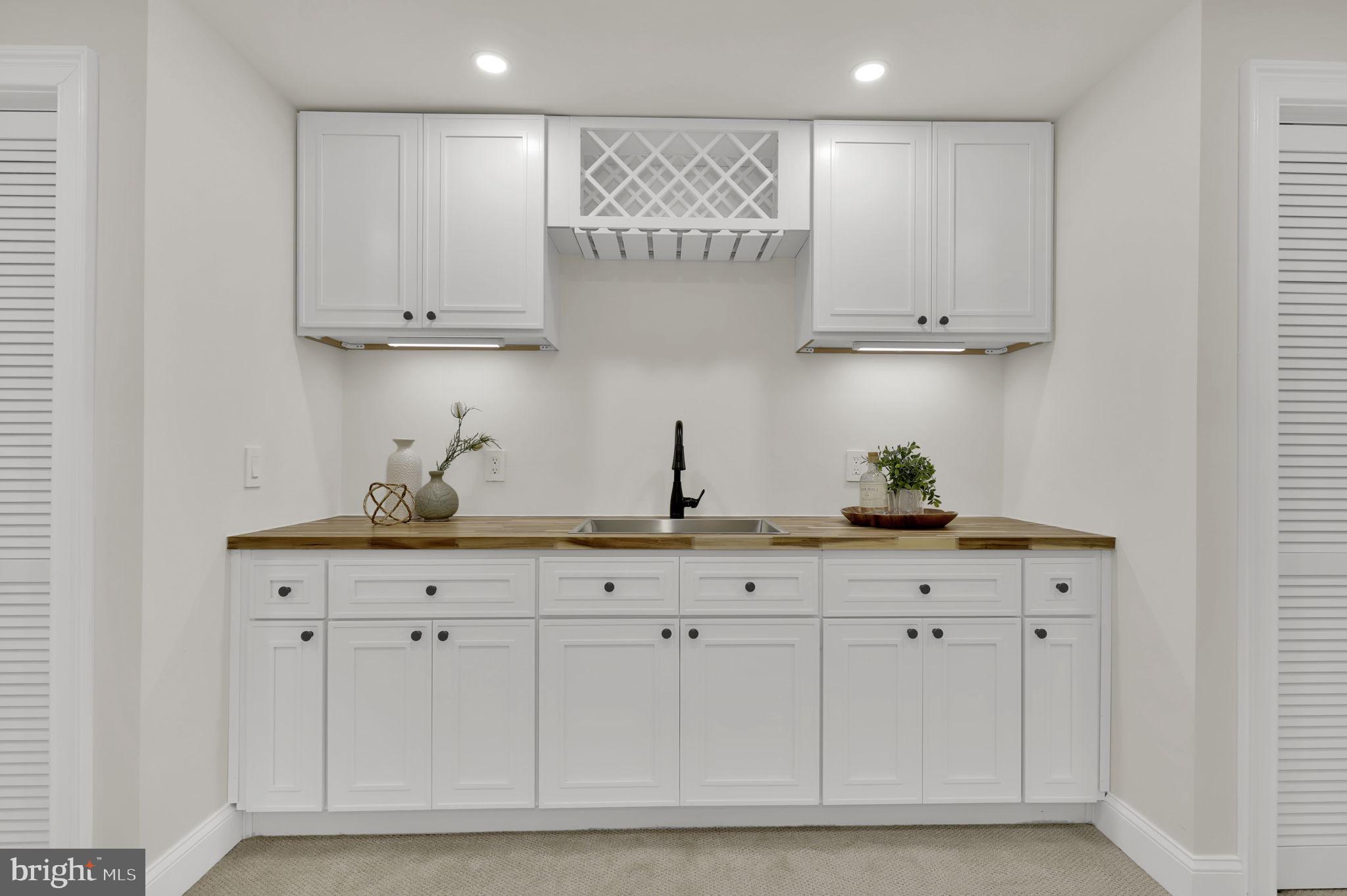 FOX HILLS - Residential