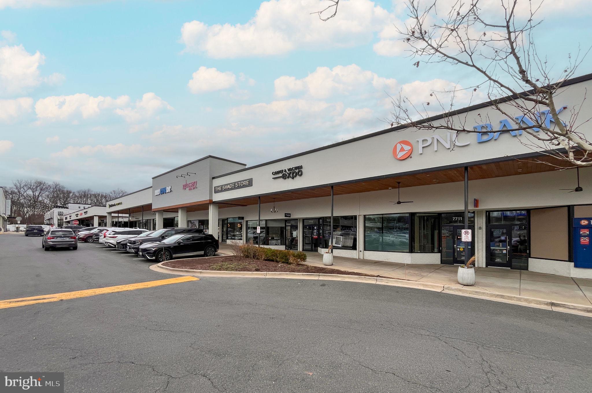 FOX HILLS - Residential