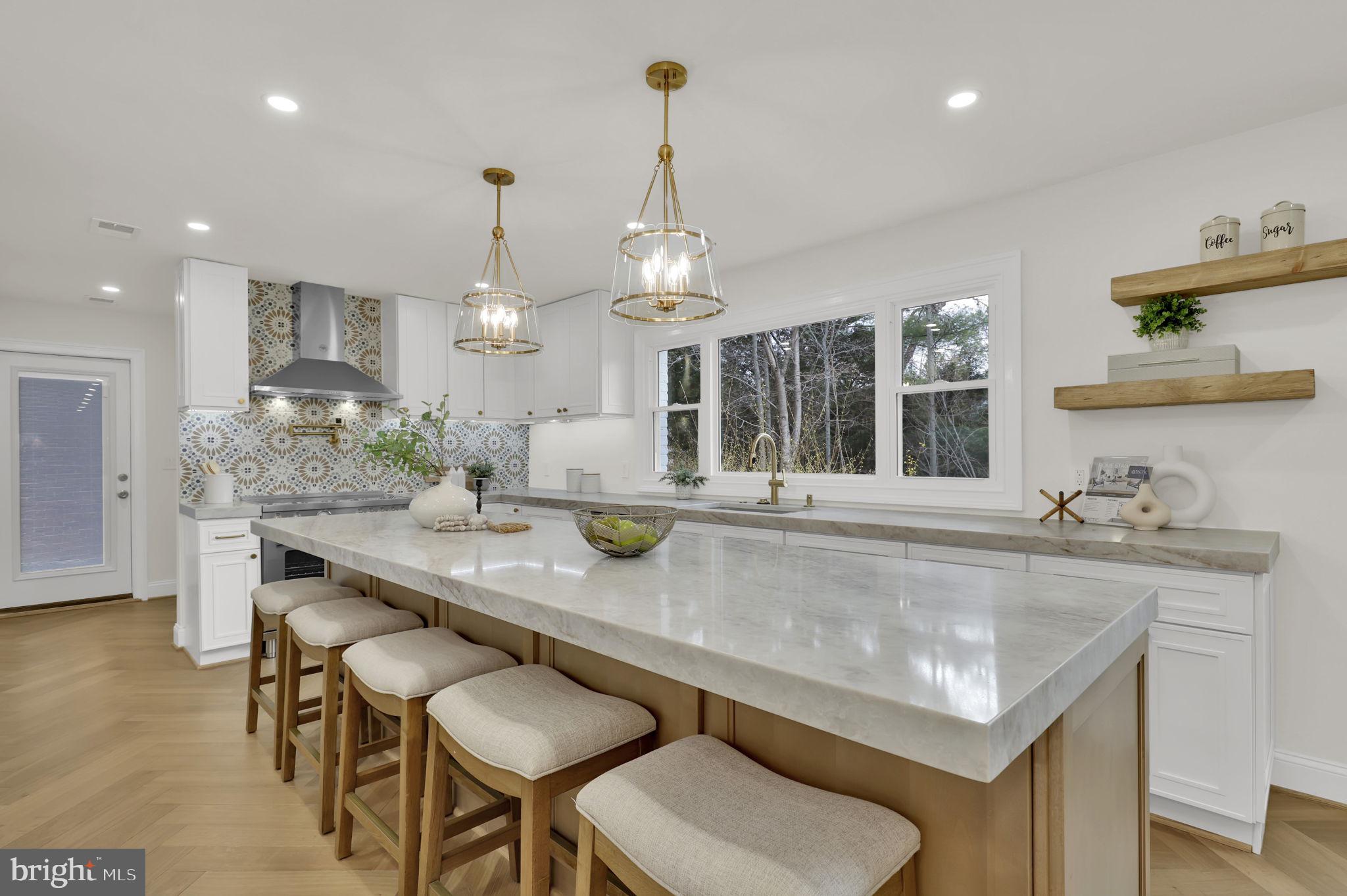 FOX HILLS - Residential