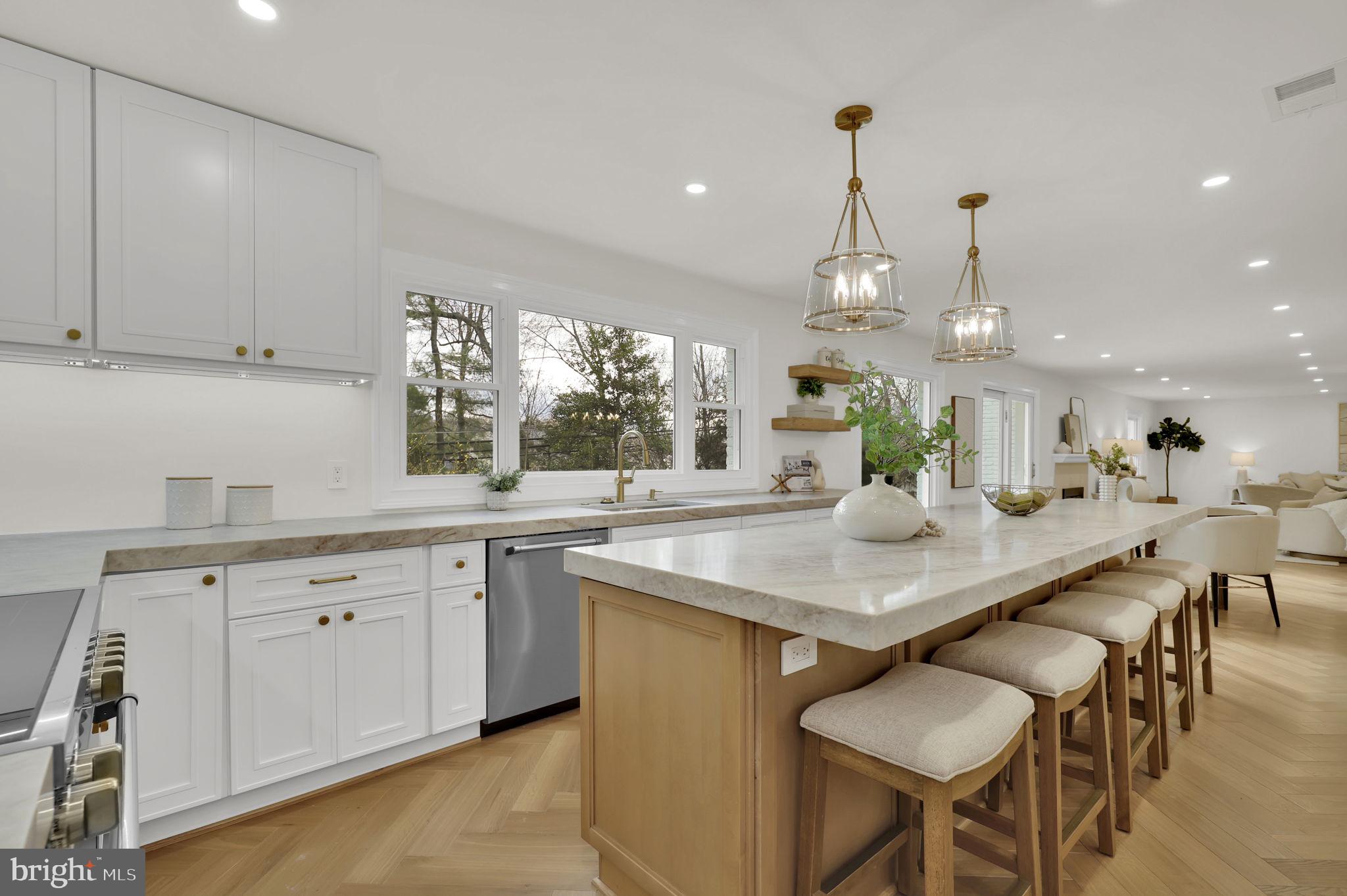 FOX HILLS - Residential