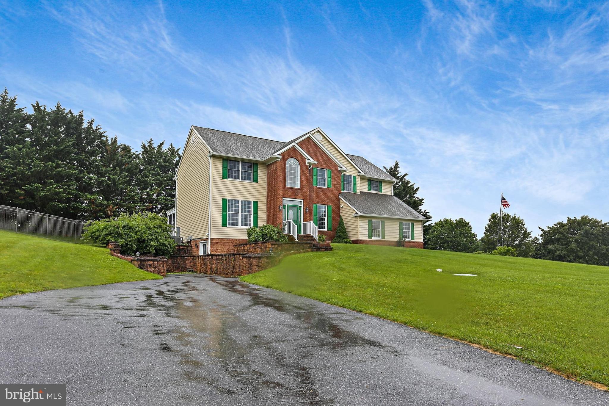 350 REAMS COURT