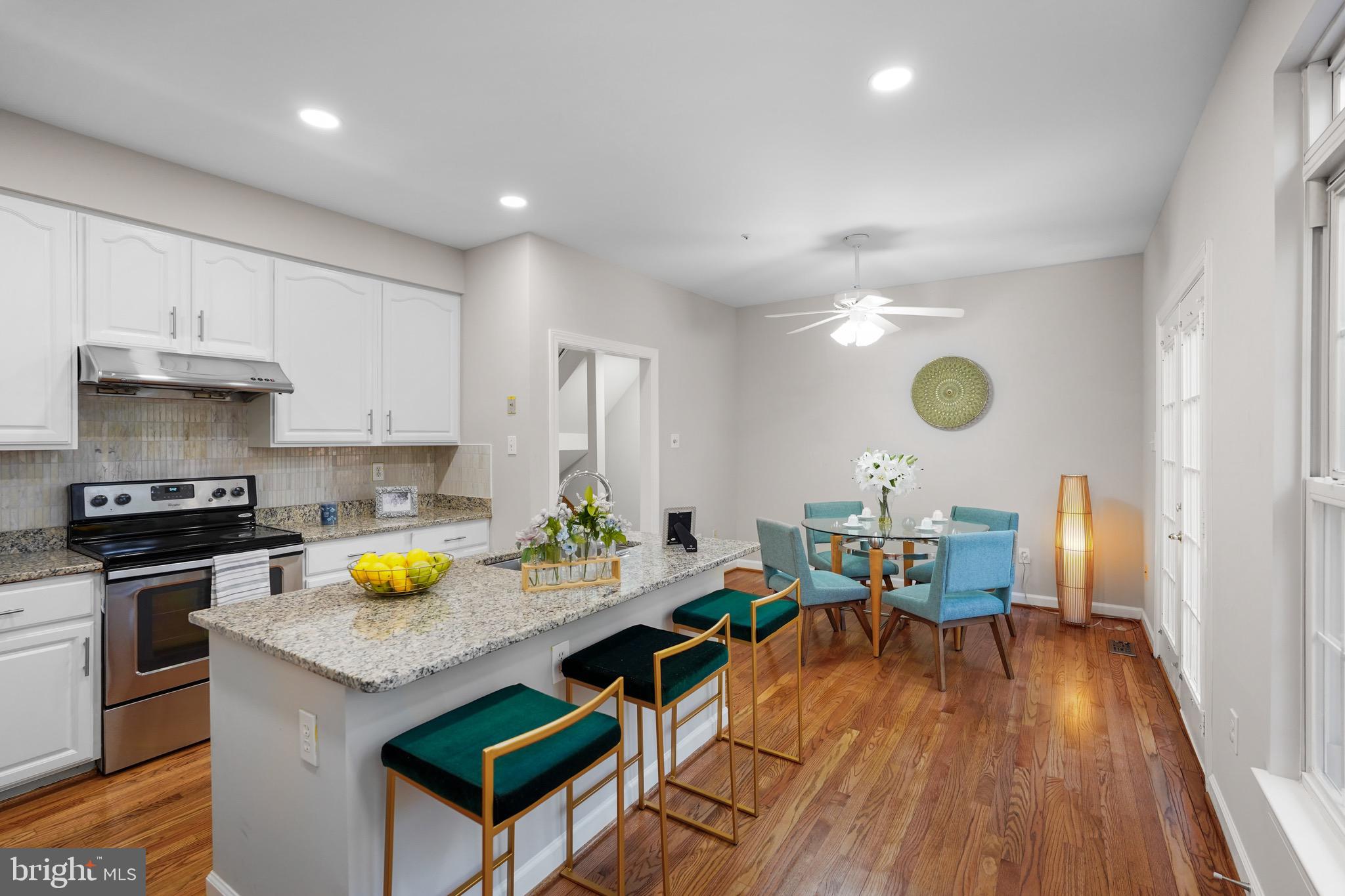 WILLOWS OF POTOMAC - Residential