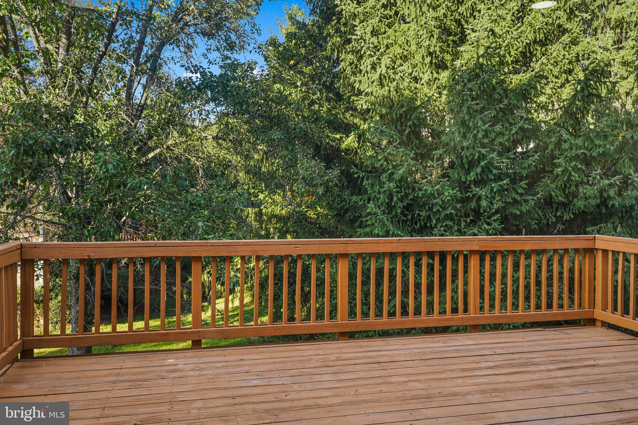 WILLOWS OF POTOMAC - Residential