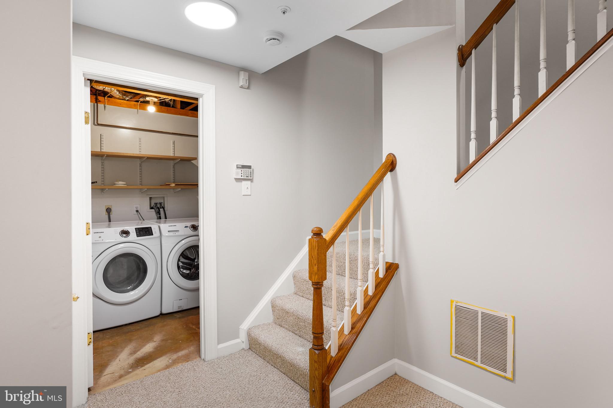 WILLOWS OF POTOMAC - Residential