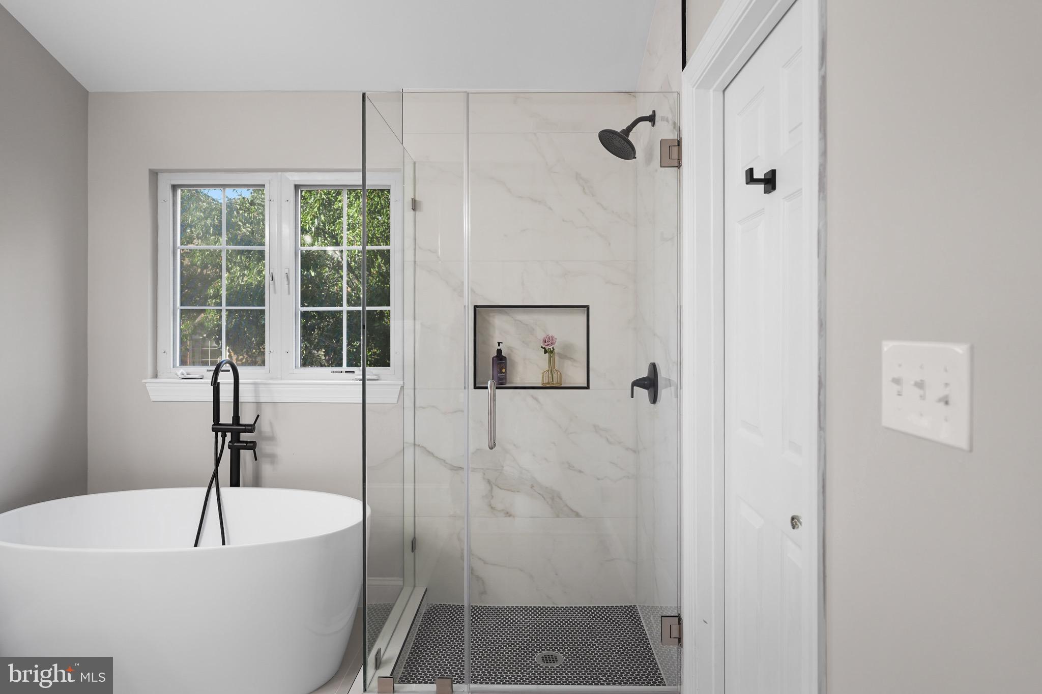 WILLOWS OF POTOMAC - Residential