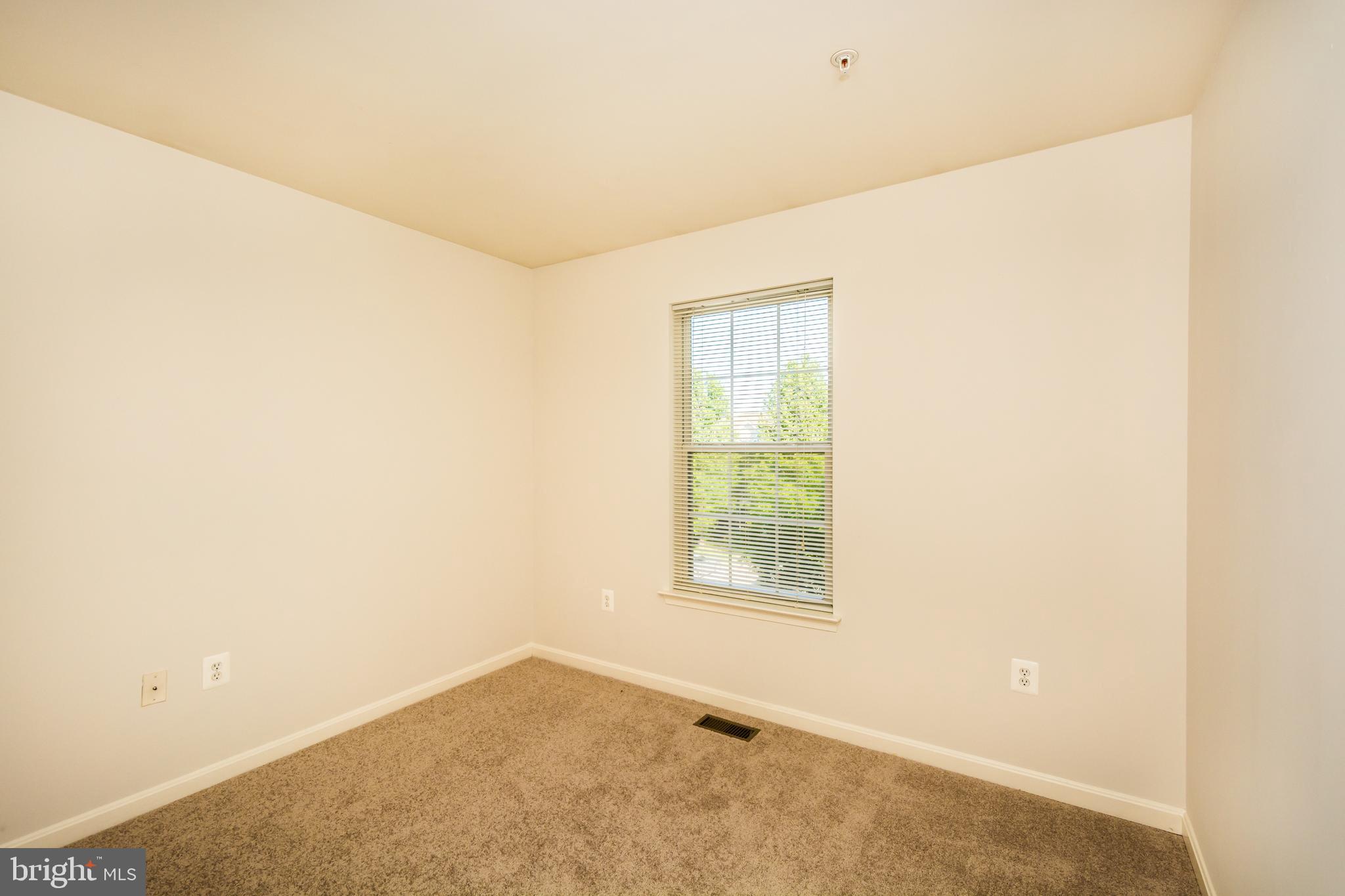 GREENBRIER HILLS - Residential Lease