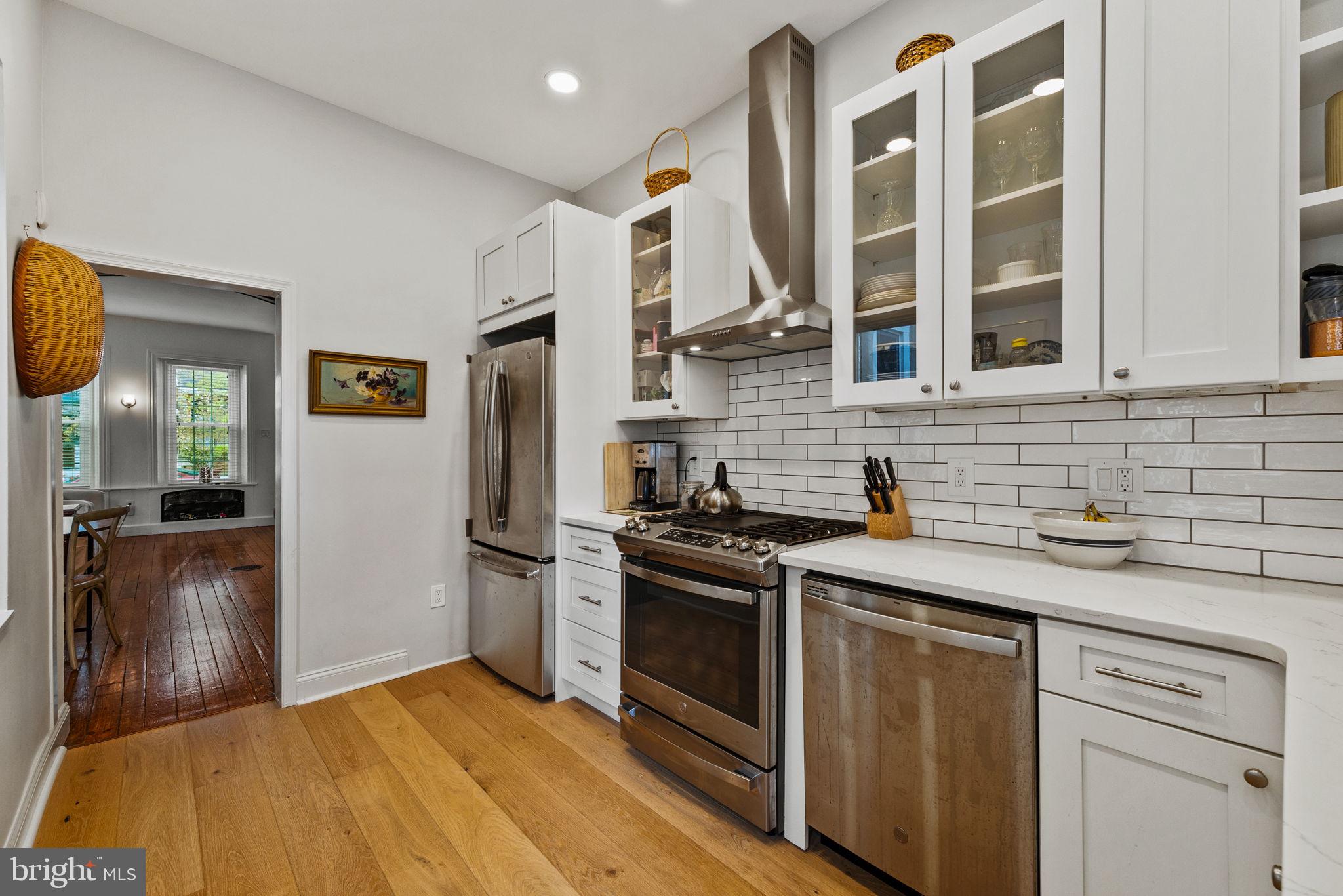 FAIRMOUNT - Residential