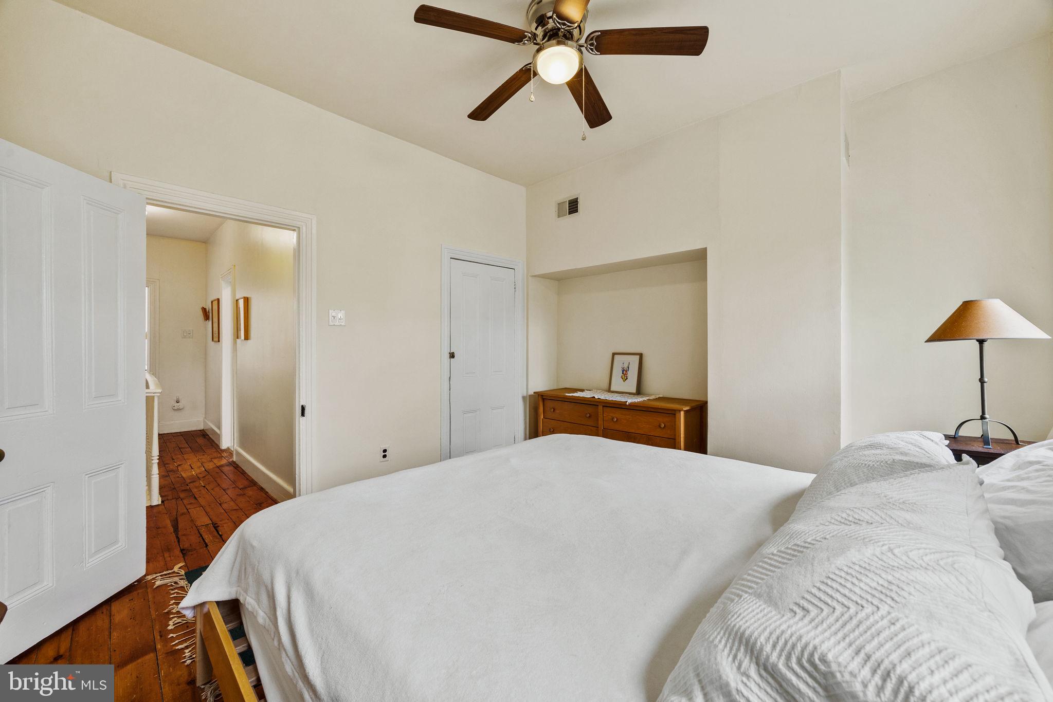 FAIRMOUNT - Residential