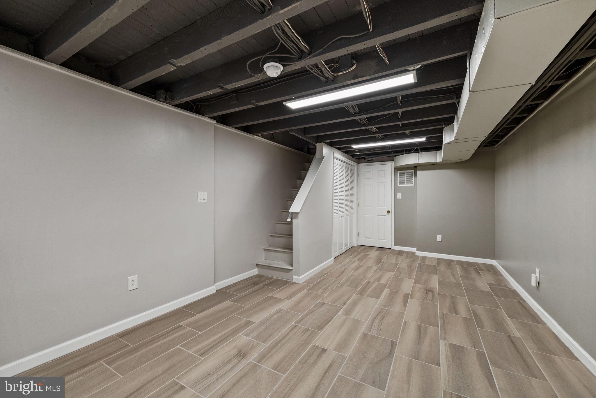 FAIRMOUNT - Residential