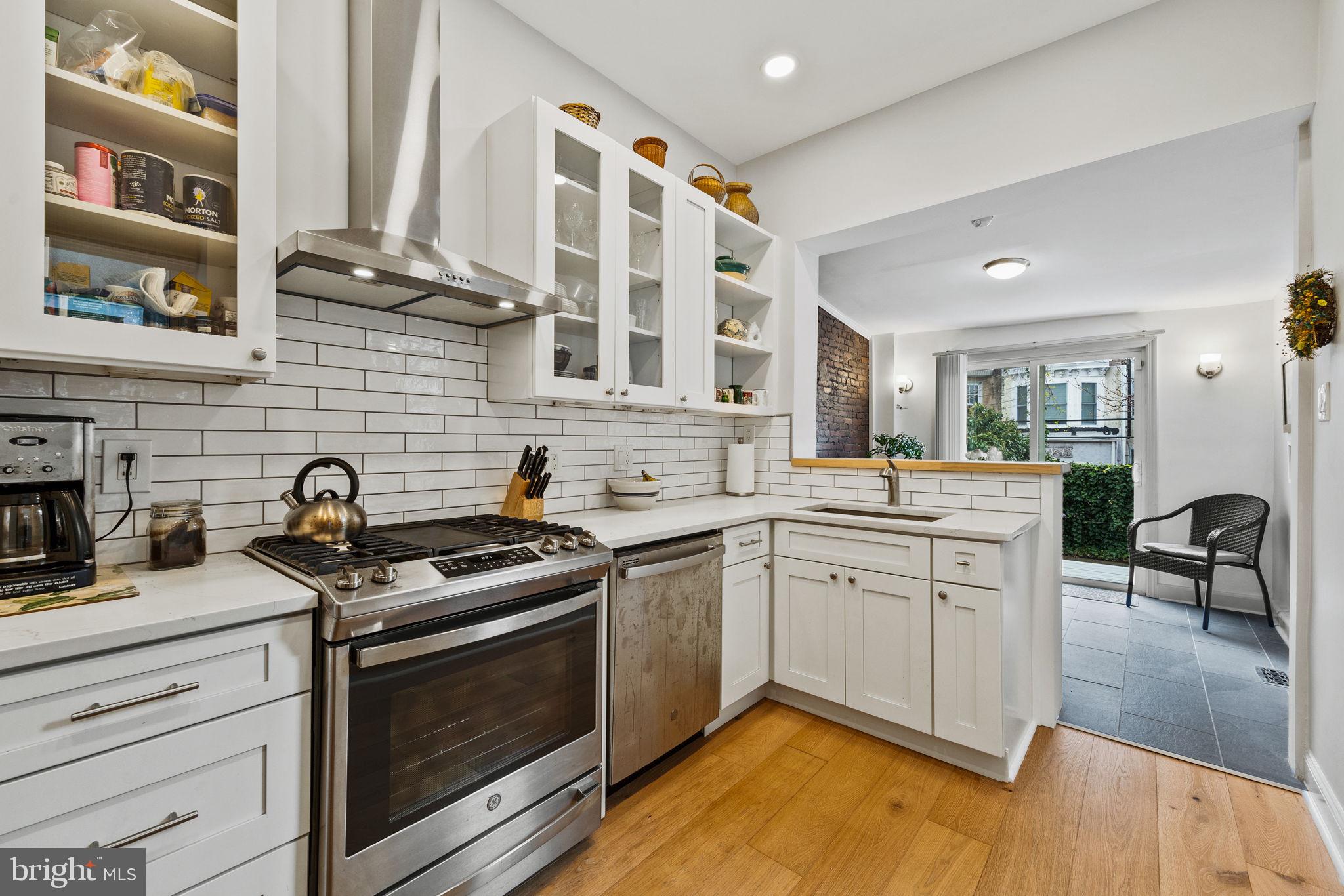 FAIRMOUNT - Residential