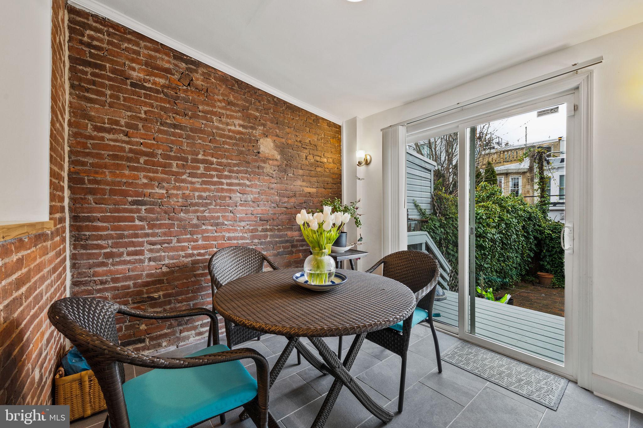 FAIRMOUNT - Residential