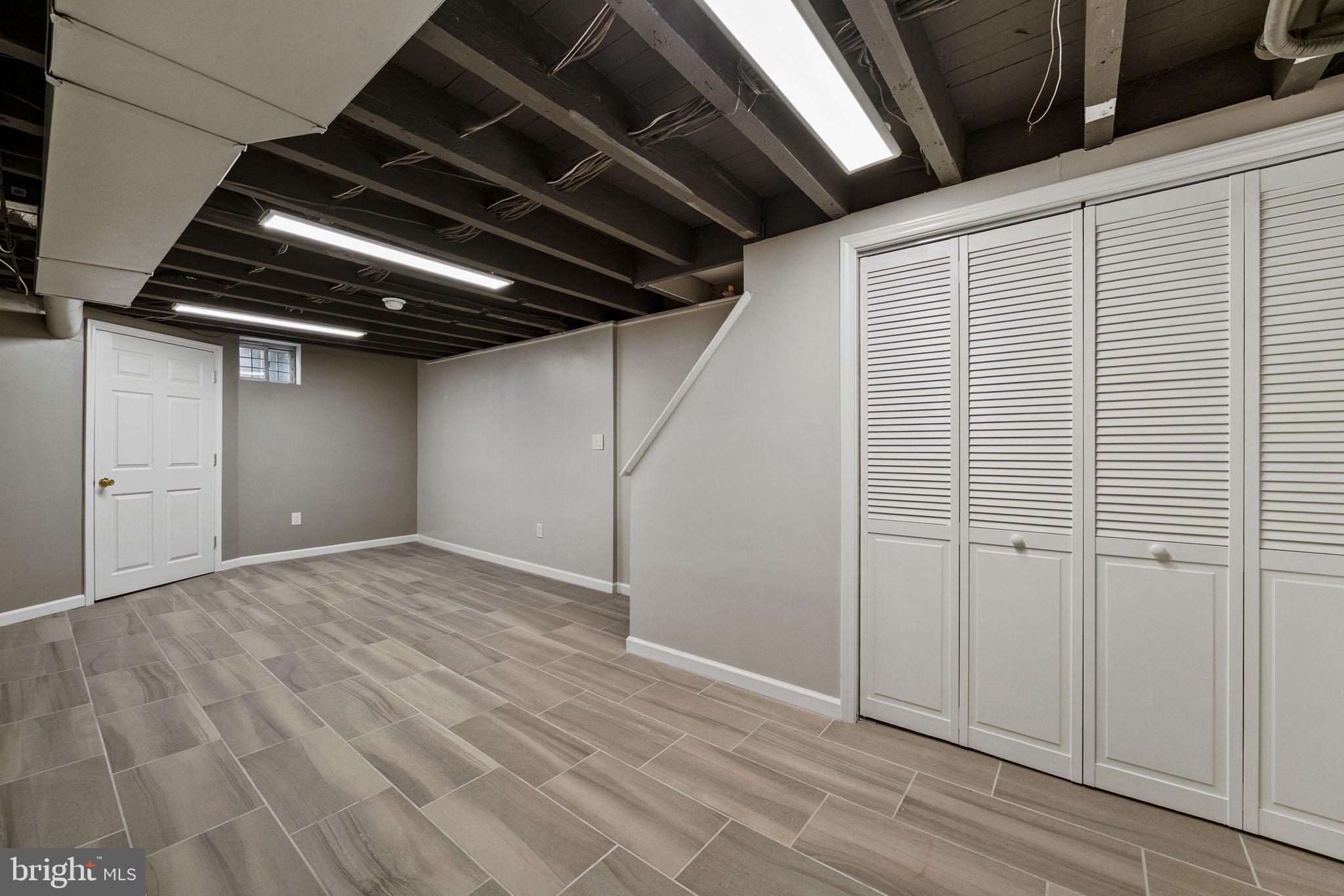 FAIRMOUNT - Residential