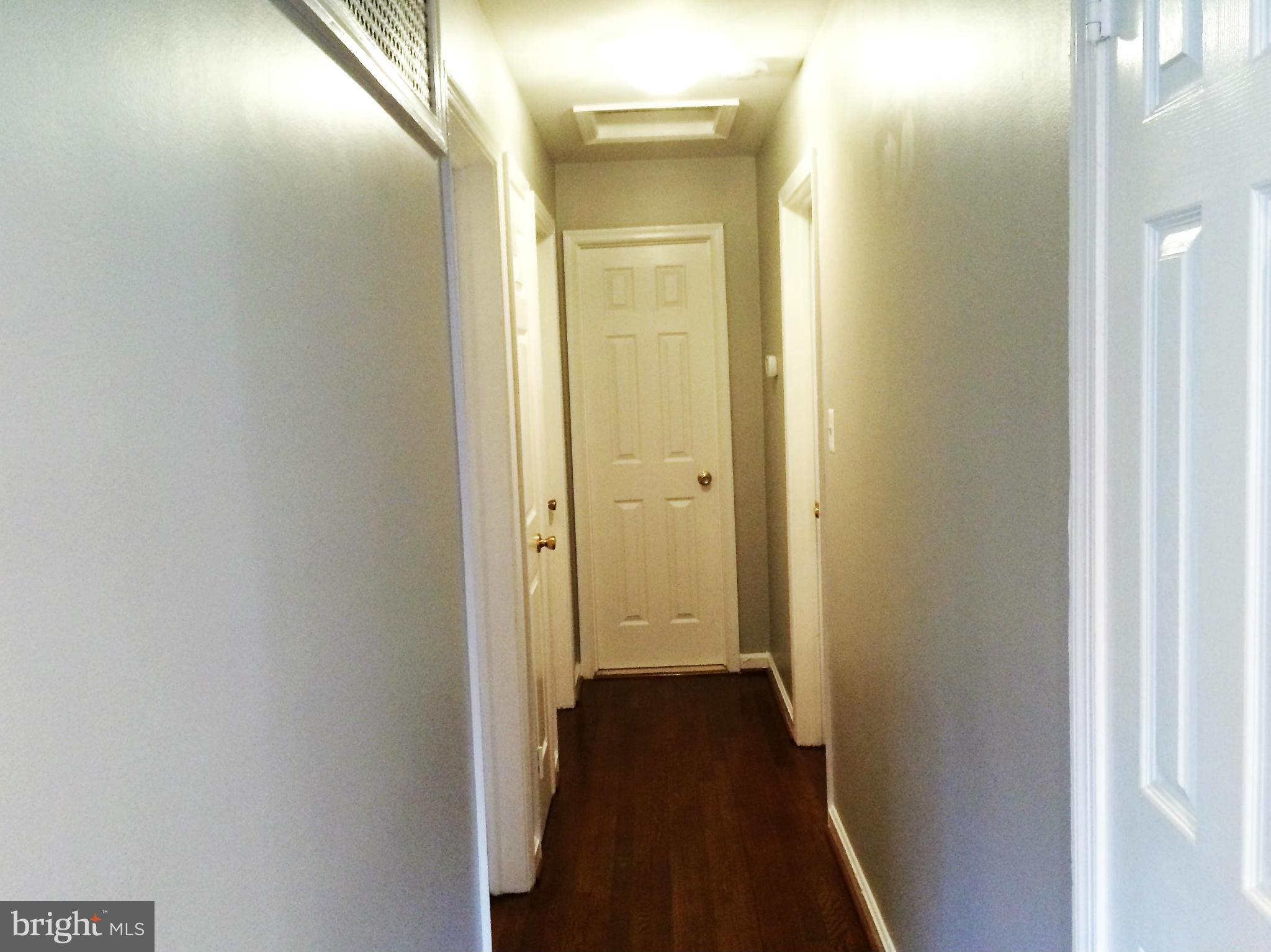 BROYHILL PARK - Residential Lease