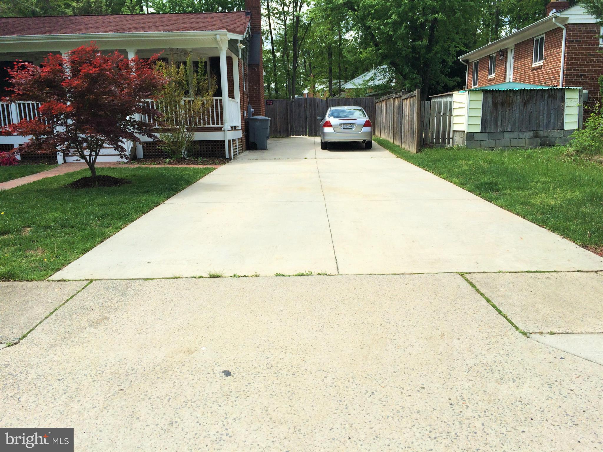 BROYHILL PARK - Residential Lease