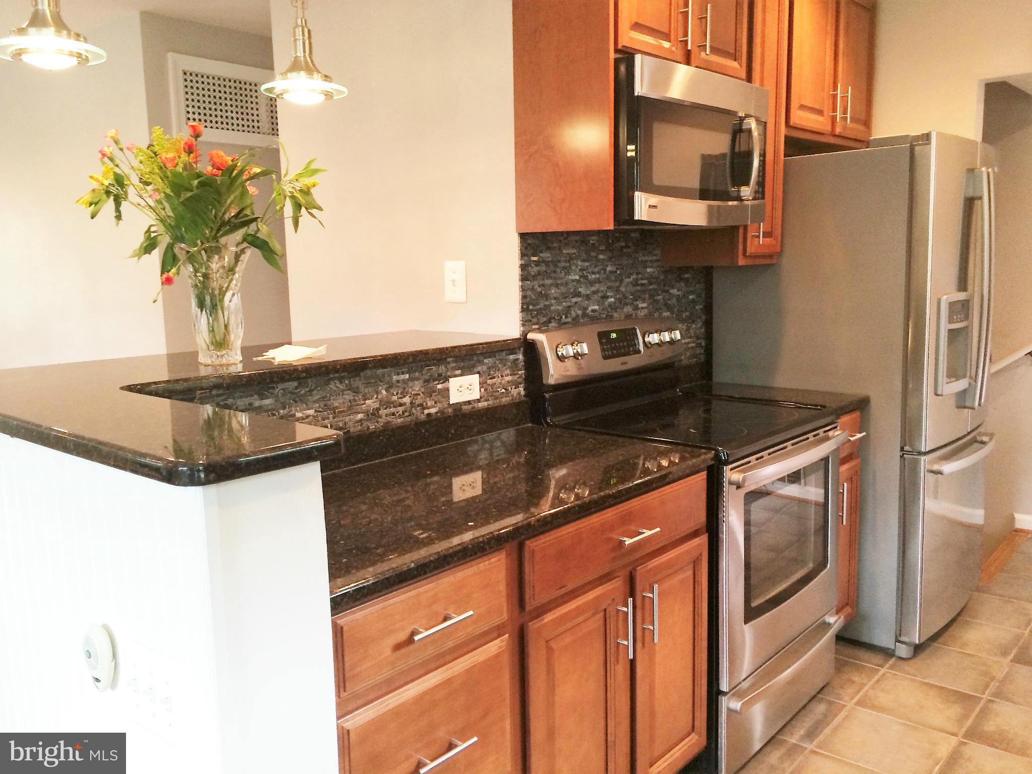 BROYHILL PARK - Residential Lease