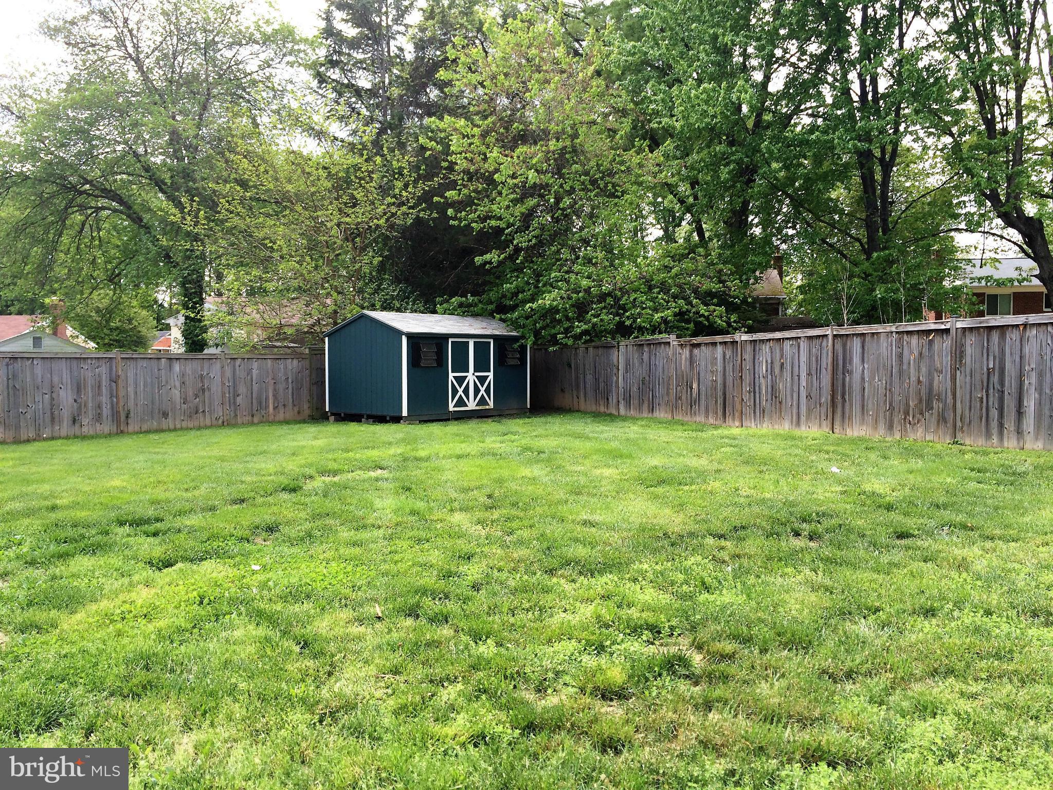 BROYHILL PARK - Residential Lease