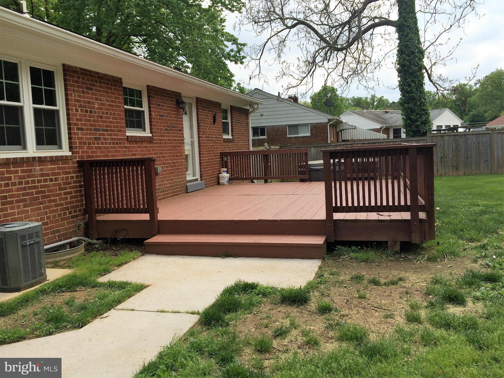 BROYHILL PARK - Residential Lease