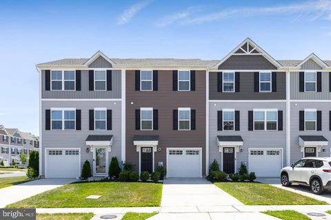 Townhouse For Rent - 6 Burr Street<br/> WILLIAMSTOWN, NJ 08094