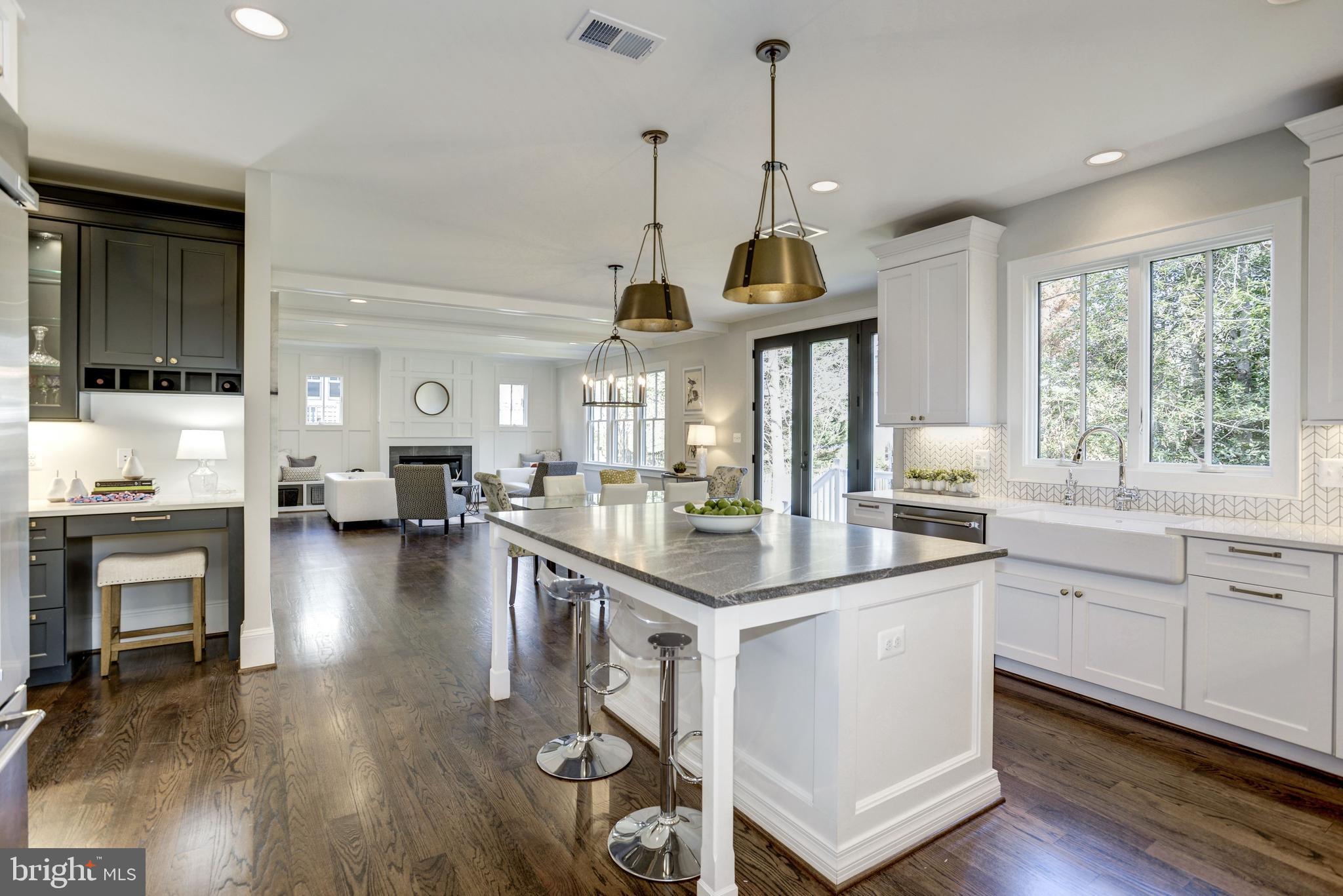 LEEWAY HEIGHTS - Residential