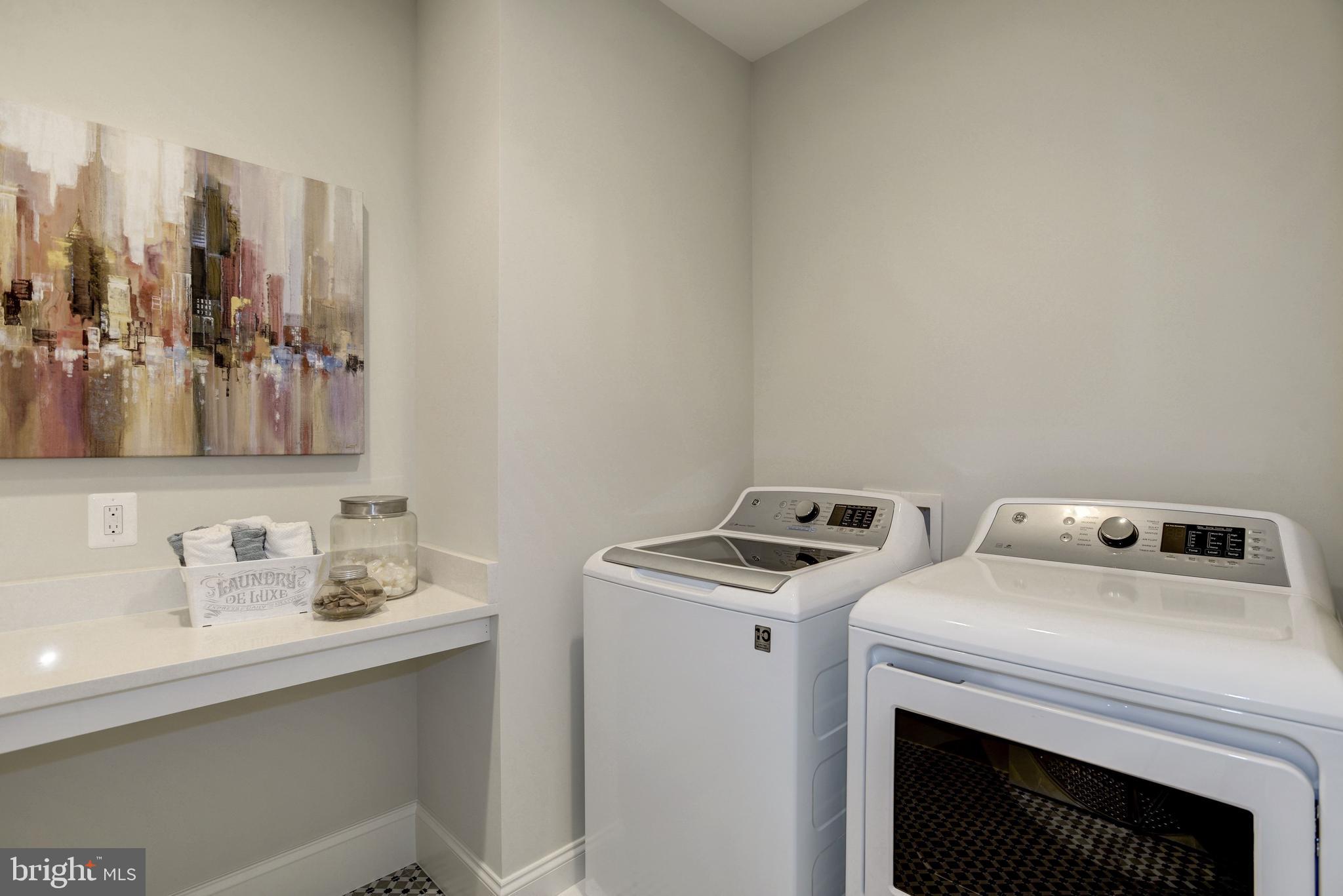 LEEWAY HEIGHTS - Residential