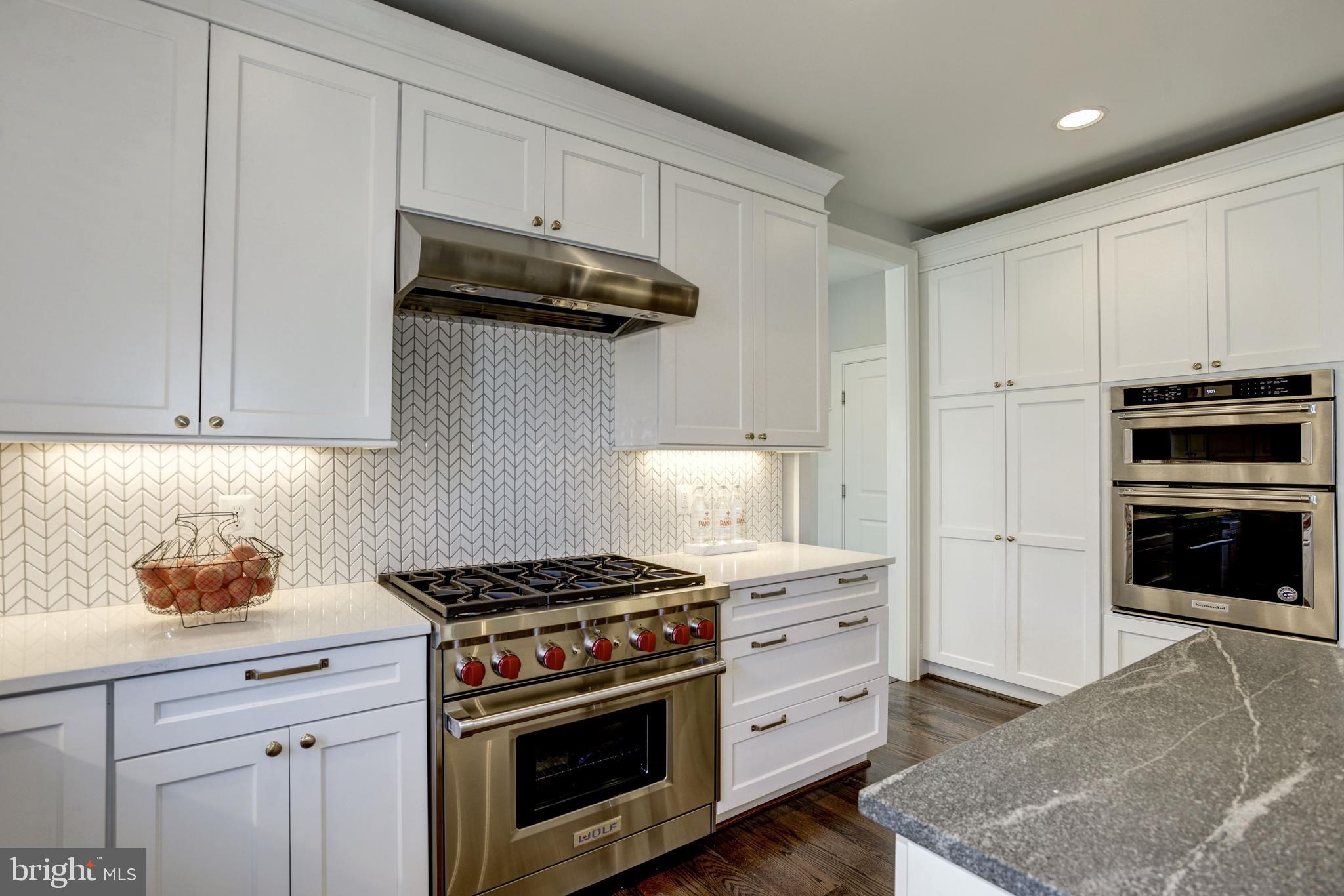 LEEWAY HEIGHTS - Residential