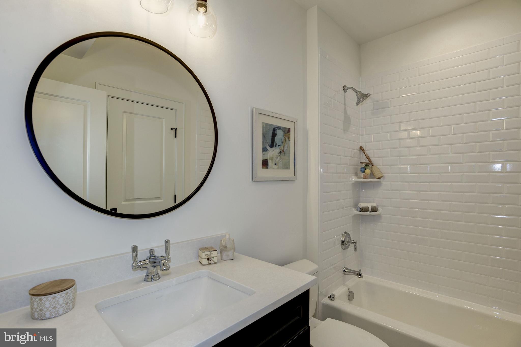 LEEWAY HEIGHTS - Residential