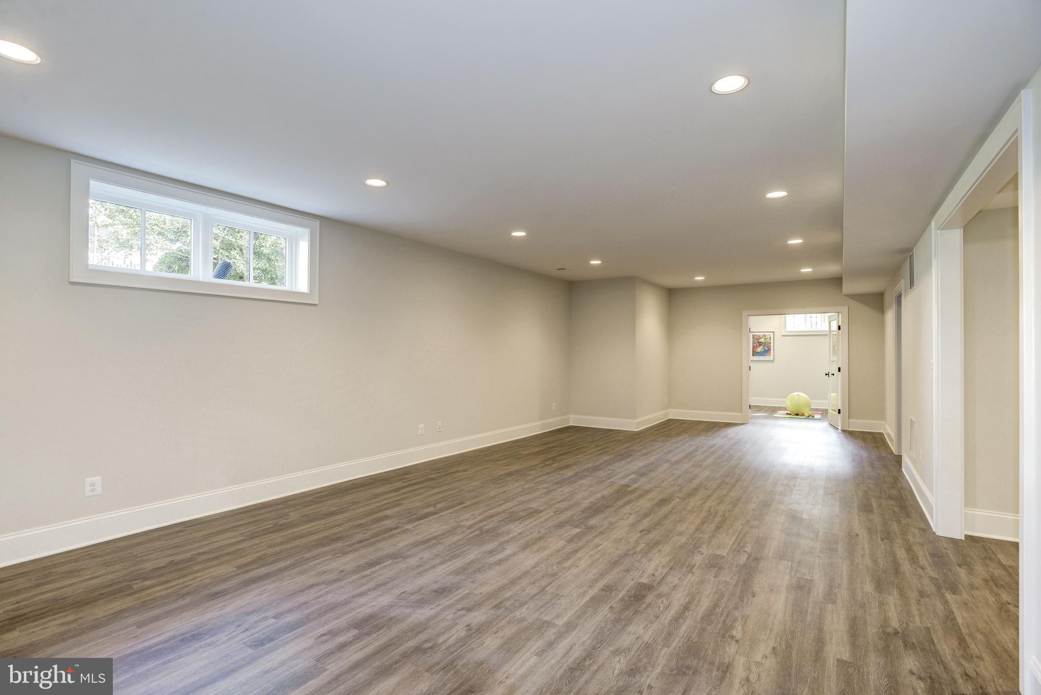 LEEWAY HEIGHTS - Residential