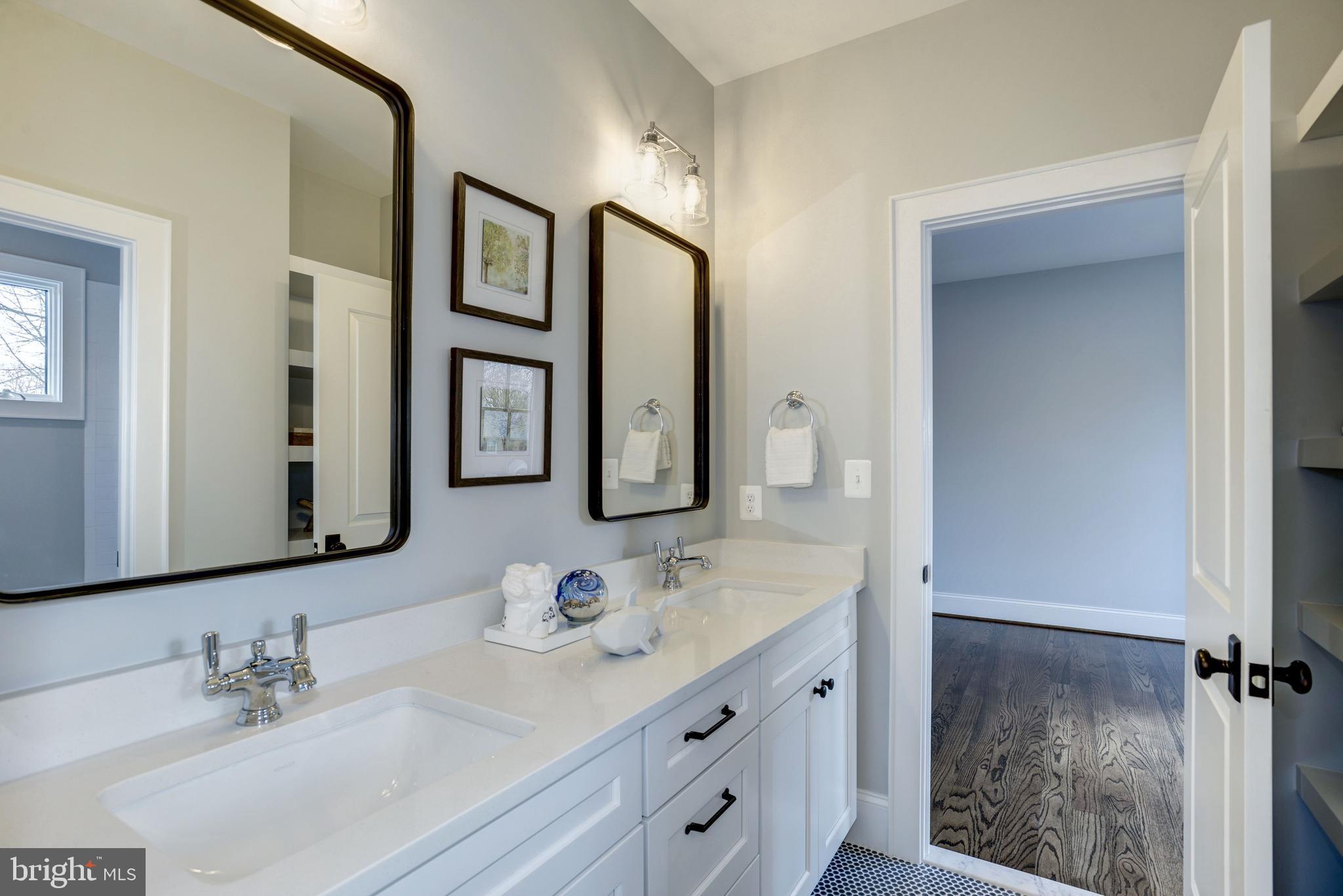 LEEWAY HEIGHTS - Residential