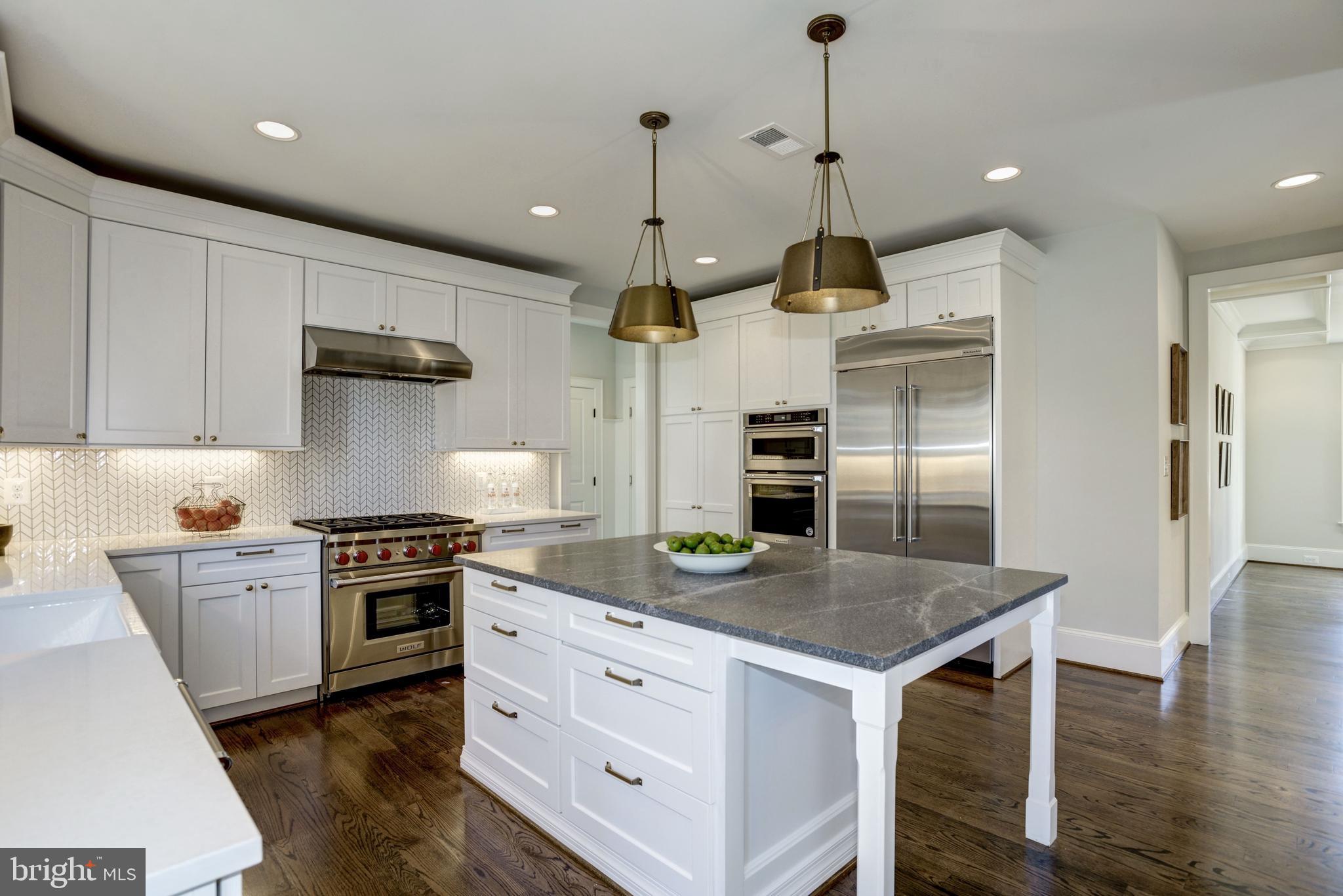 LEEWAY HEIGHTS - Residential