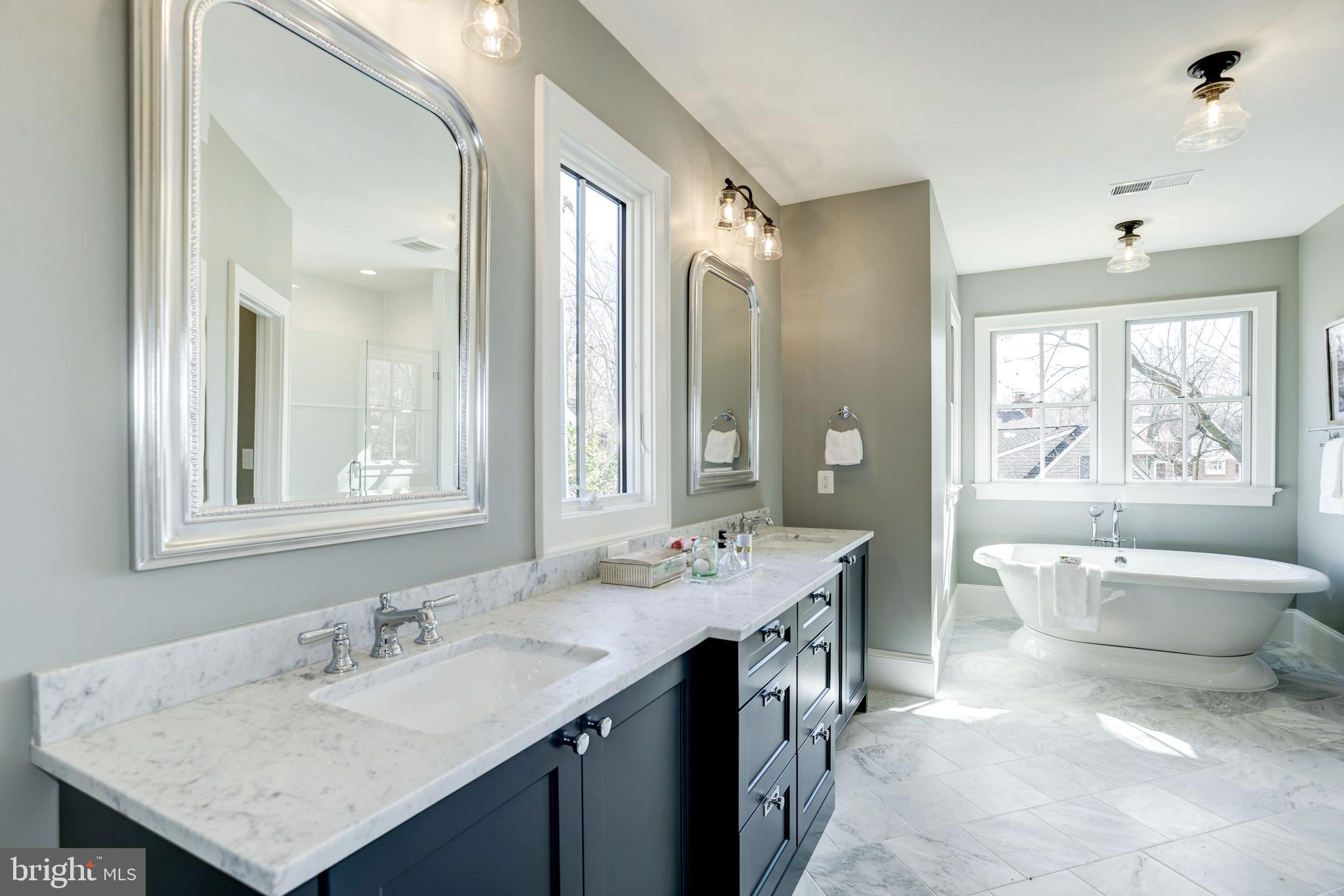 LEEWAY HEIGHTS - Residential