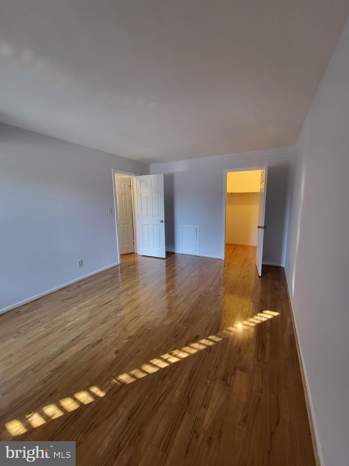 HERITAGE COURT - Residential