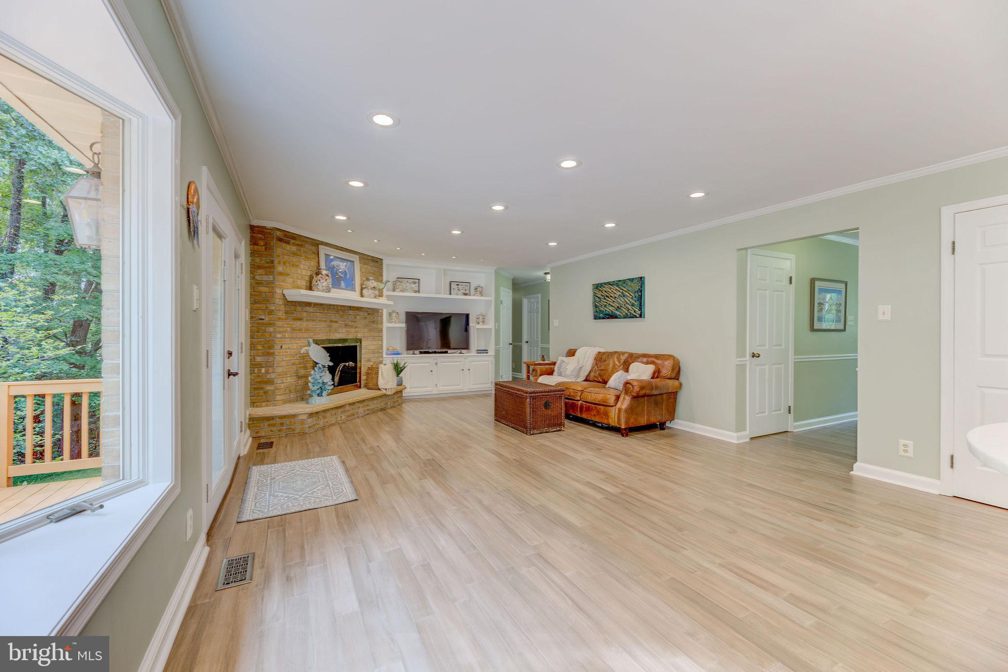 CALVERT ESTATES - Residential