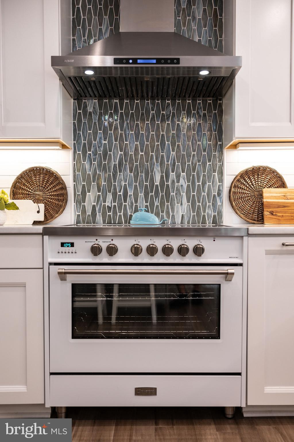 CALVERT ESTATES - Residential