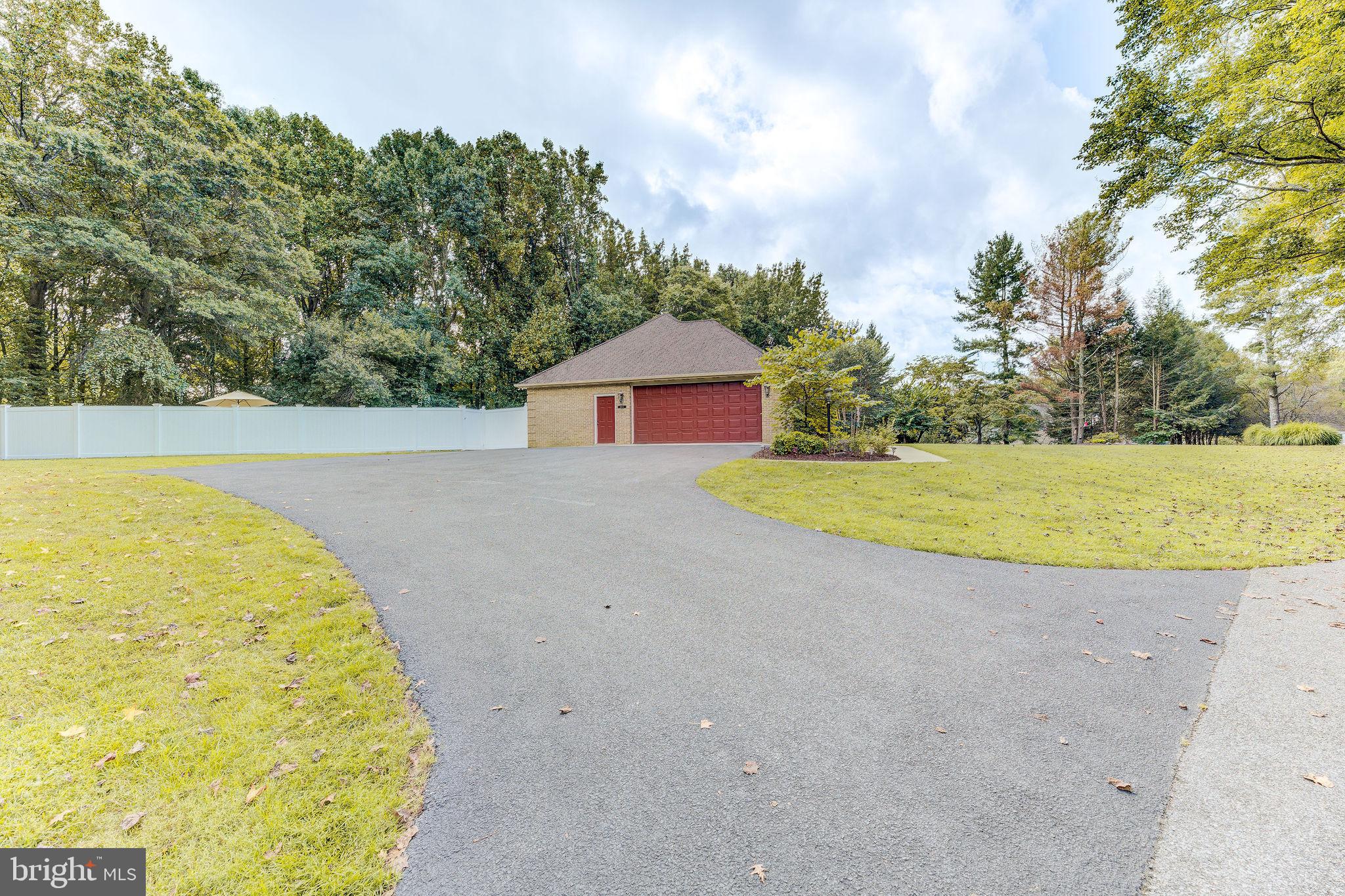 CALVERT ESTATES - Residential