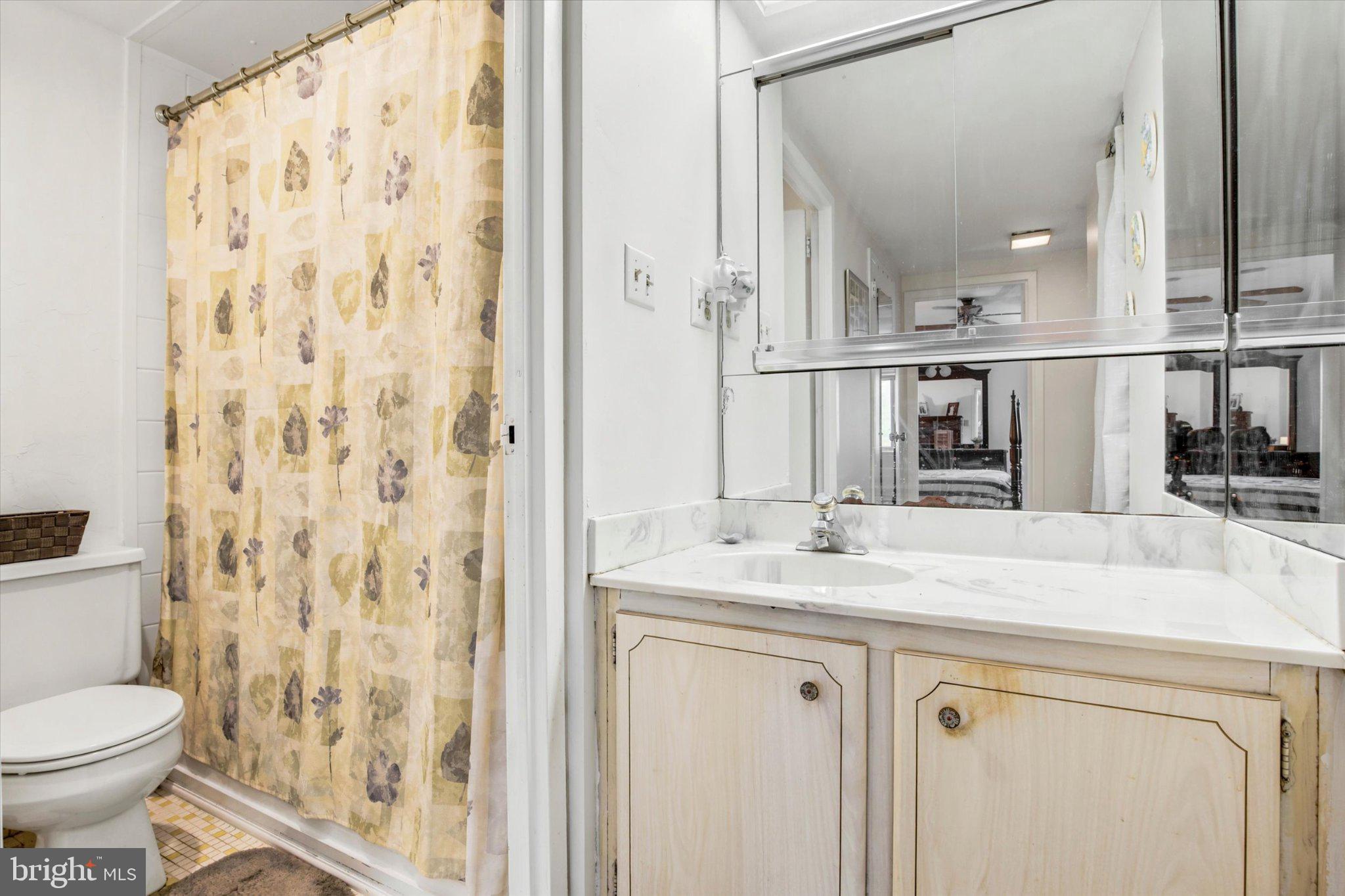 JENKINTOWN - Residential