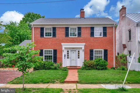 1321 Royston Street, Fredericksburg, VA MLS: VAFB2008184