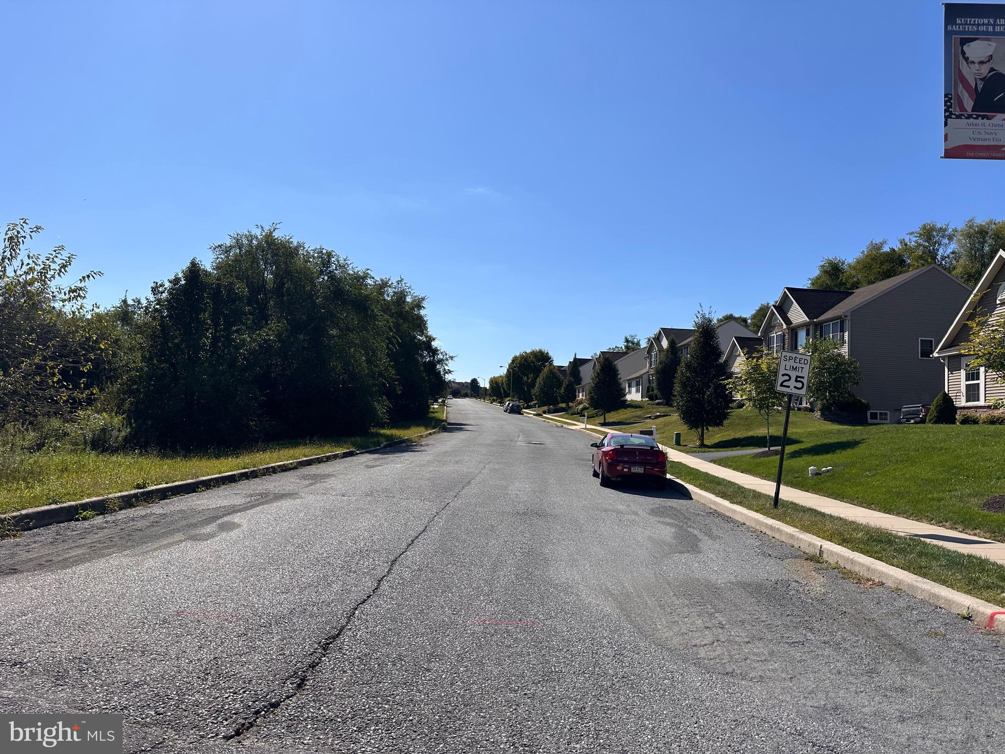 HILL TOP ESTATES - Residential