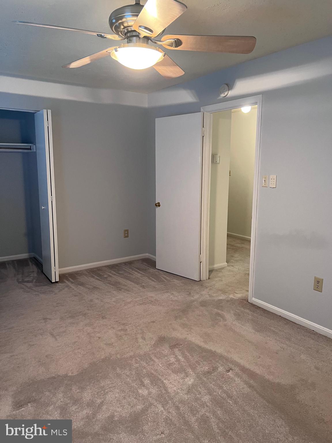 RIVERSIDE RUN - Residential Lease