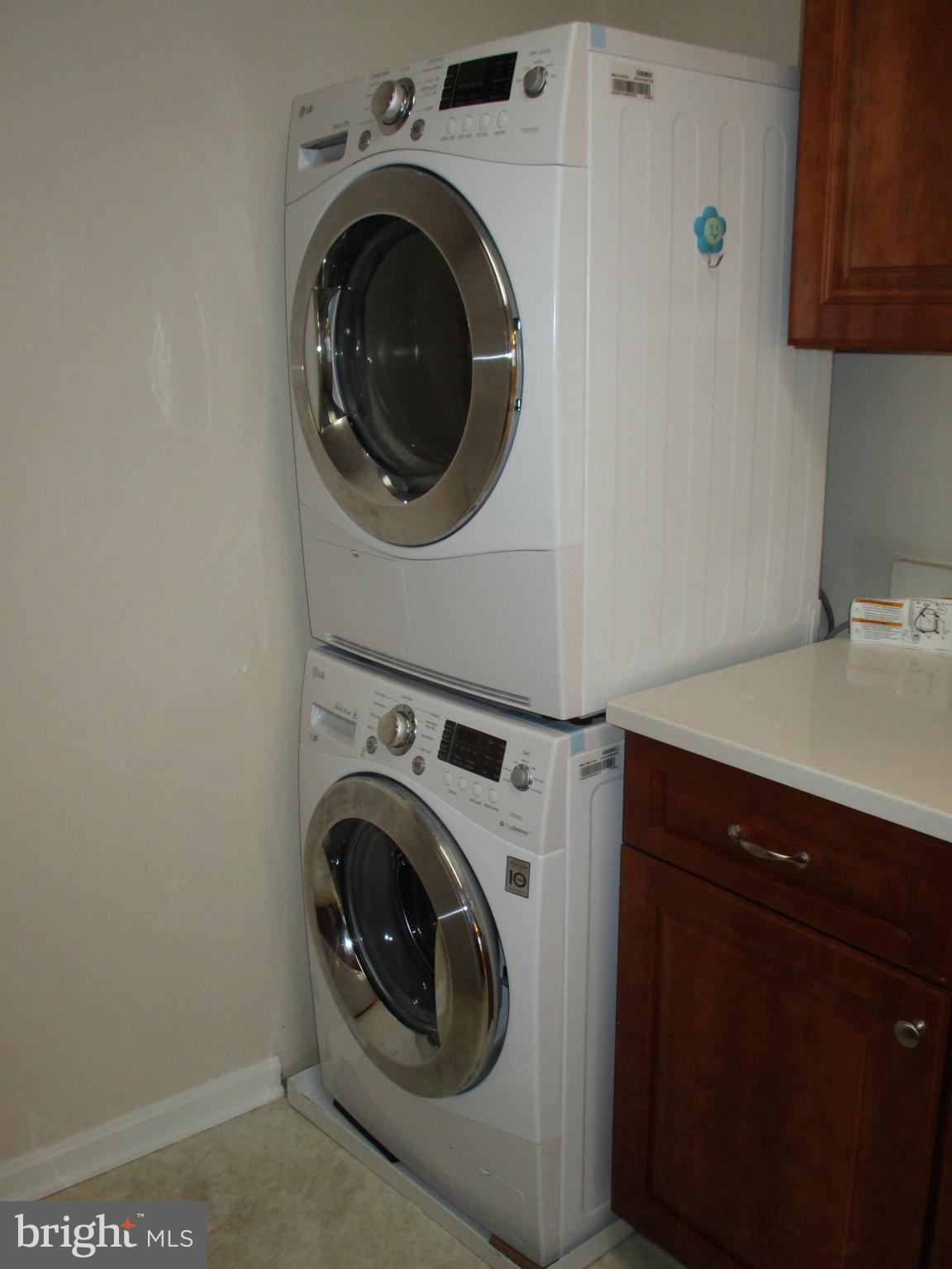 ELLICOTT CROSSING - Residential Lease