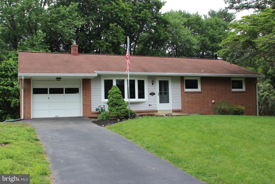 3 BR, 1.5 BA Ranch in this charming neighborhood.  Features include a new kitchen with stainless appliances, efficient gas range and furnace, hardwood floors, finished walkout basement, large covered patio, and so much more! Extremely convenient location for commutes...close to New Holland Pike, Rt 30 and Rt 222.